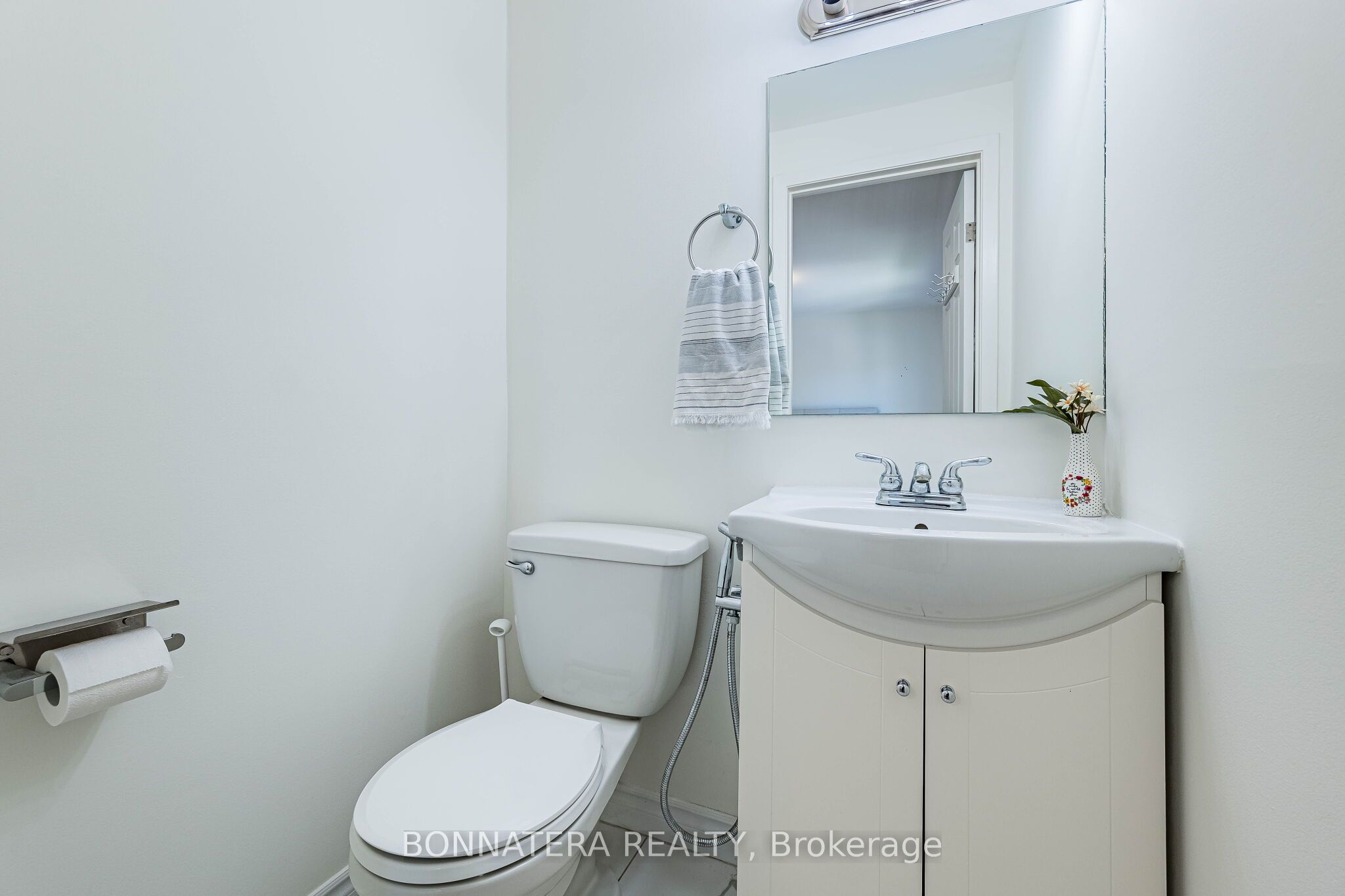 2097 Marine Drive Property Photo 26