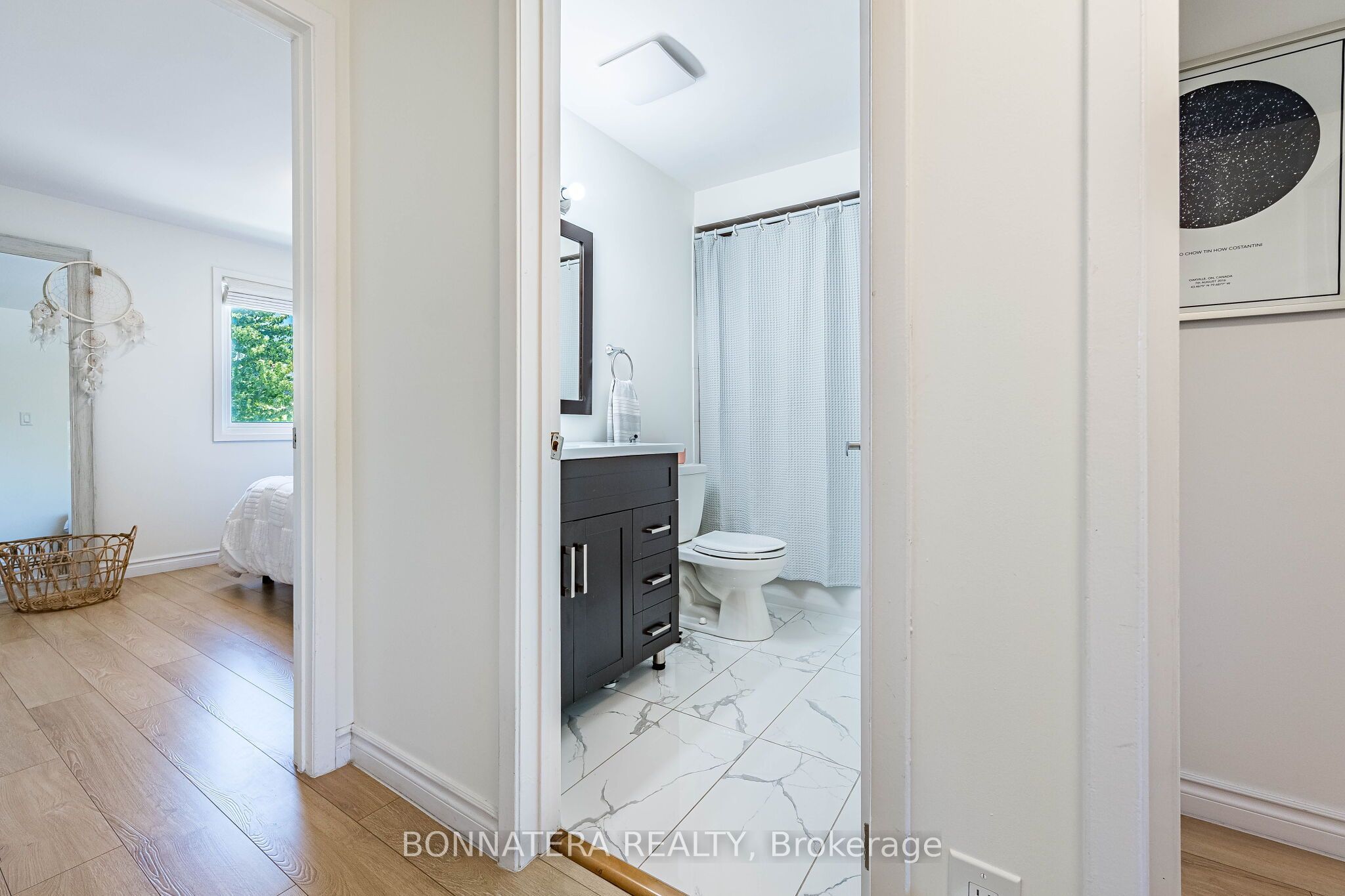 2097 Marine Drive Property Photo 29