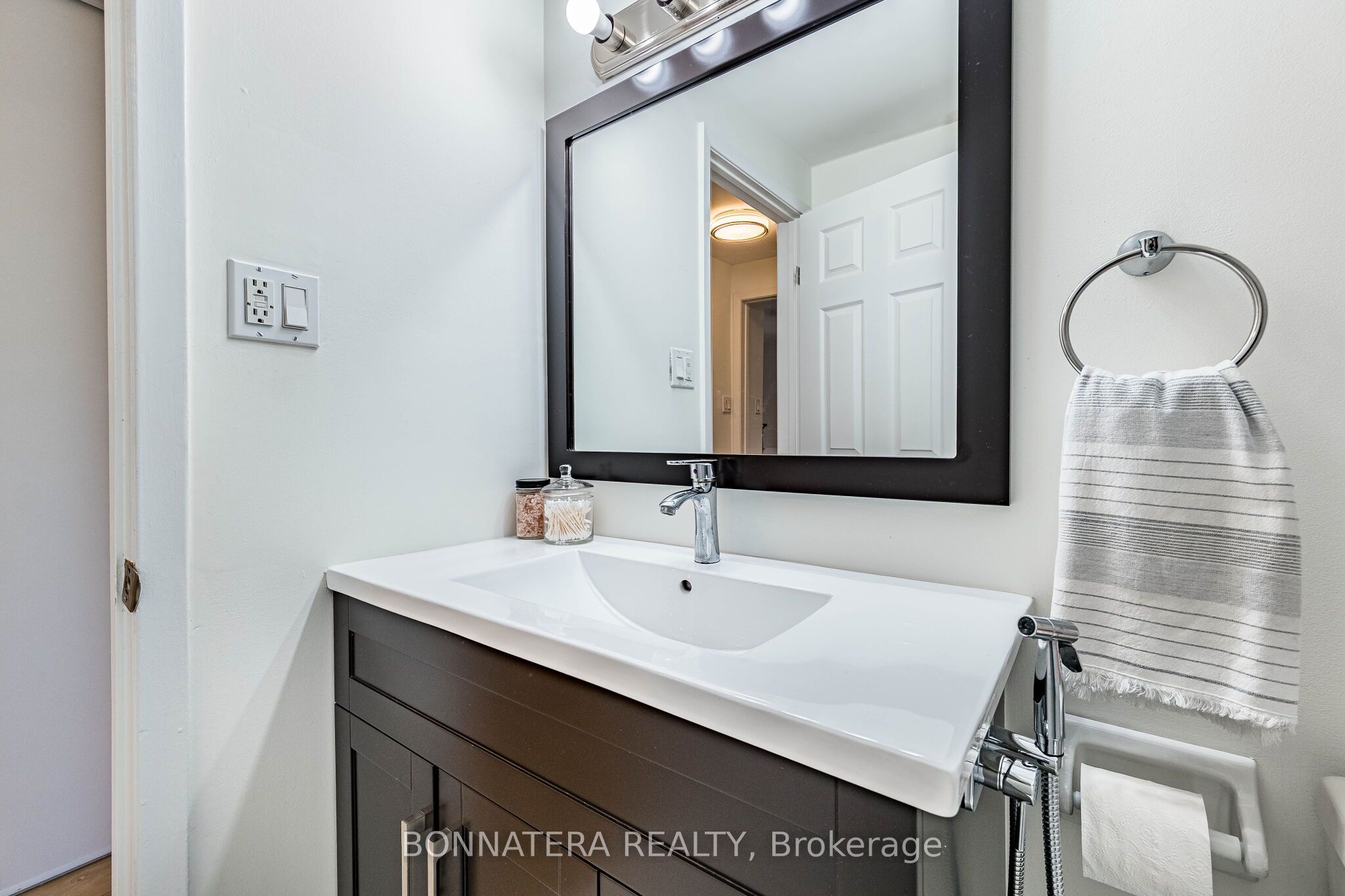 2097 Marine Drive Property Photo 31