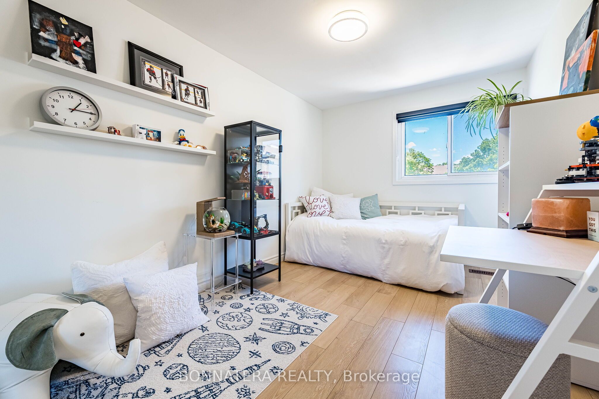 2097 Marine Drive Property Photo 35