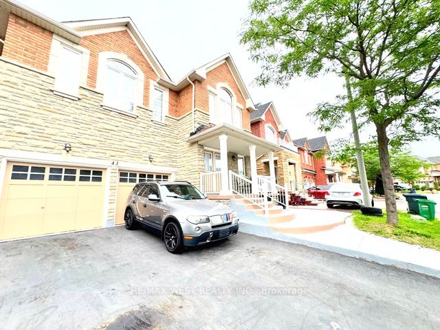 43 Tatra Crescent Property Photo 2