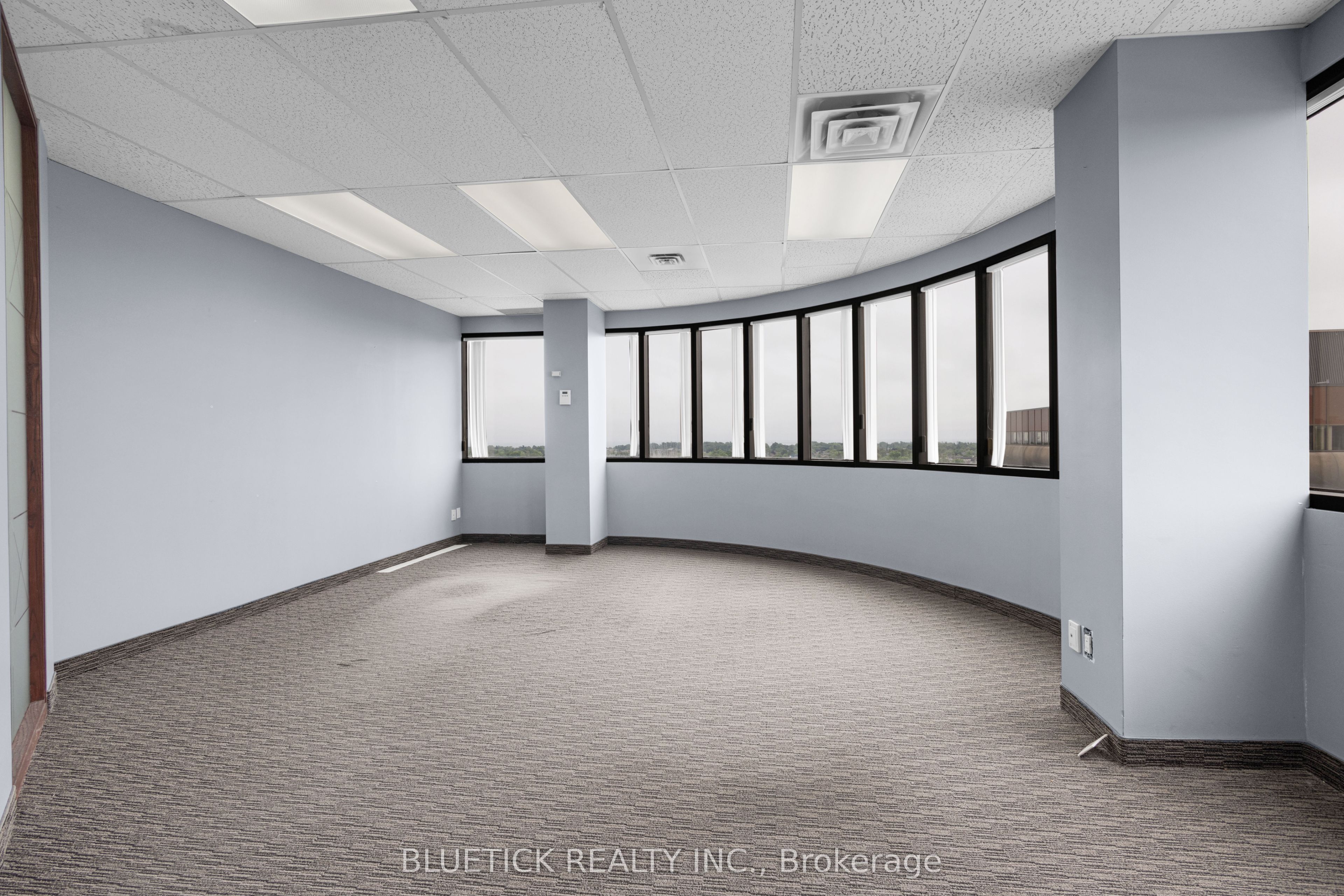700 Dorval Drive 704 Property Photo 11