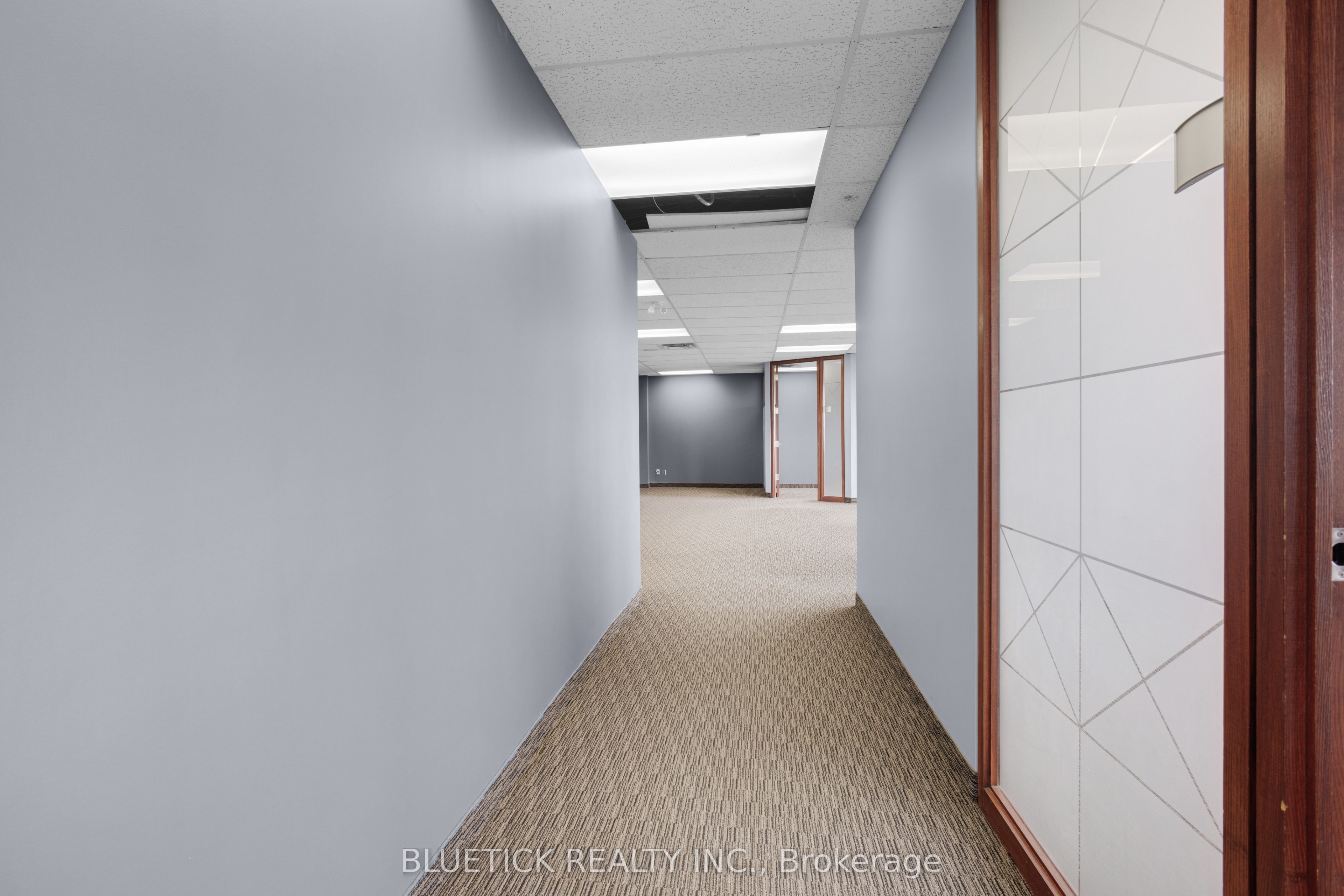 700 Dorval Drive 704 Property Photo 13