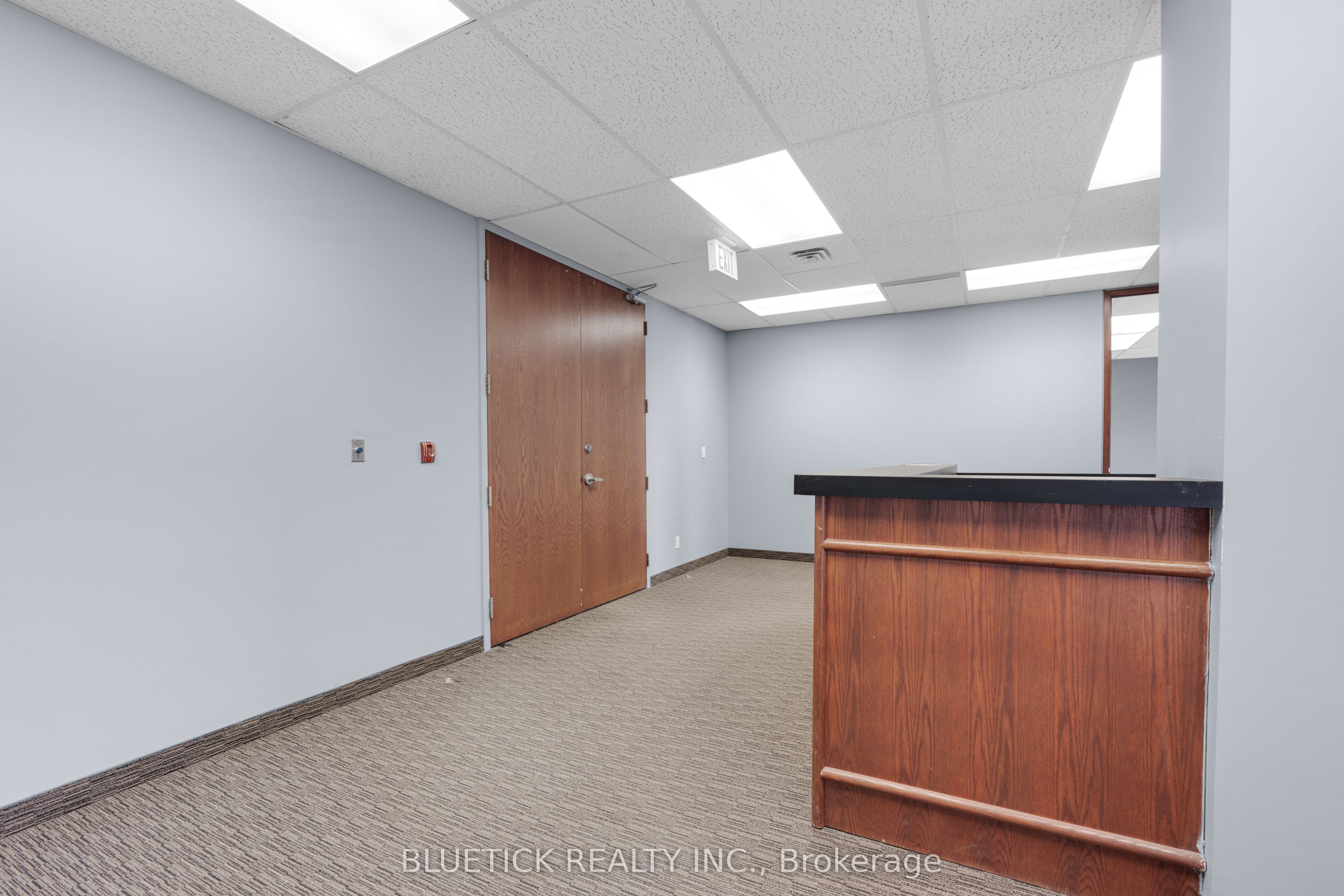 700 Dorval Drive 704 Property Photo 21