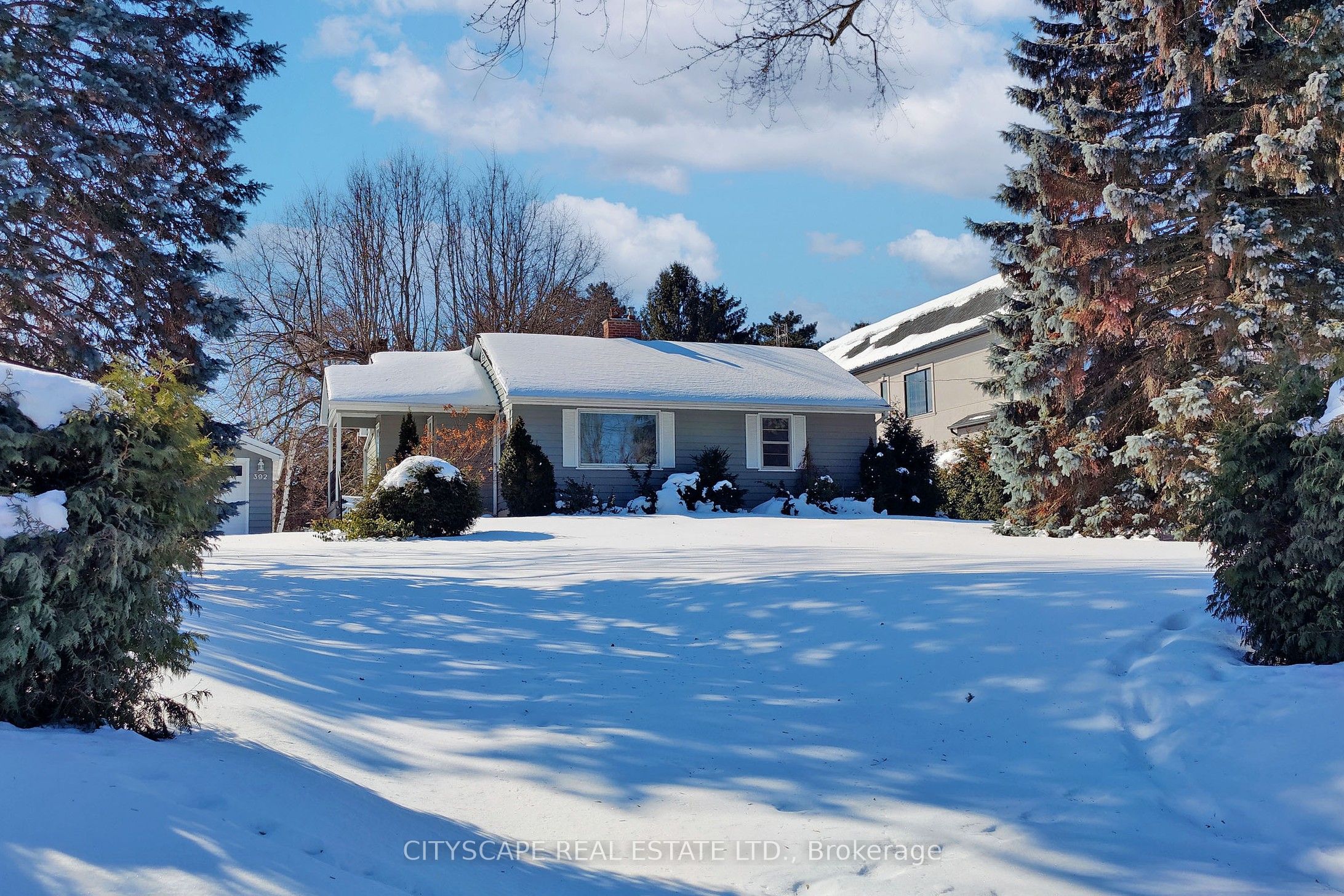 392 Fourth Line Property Photo 2