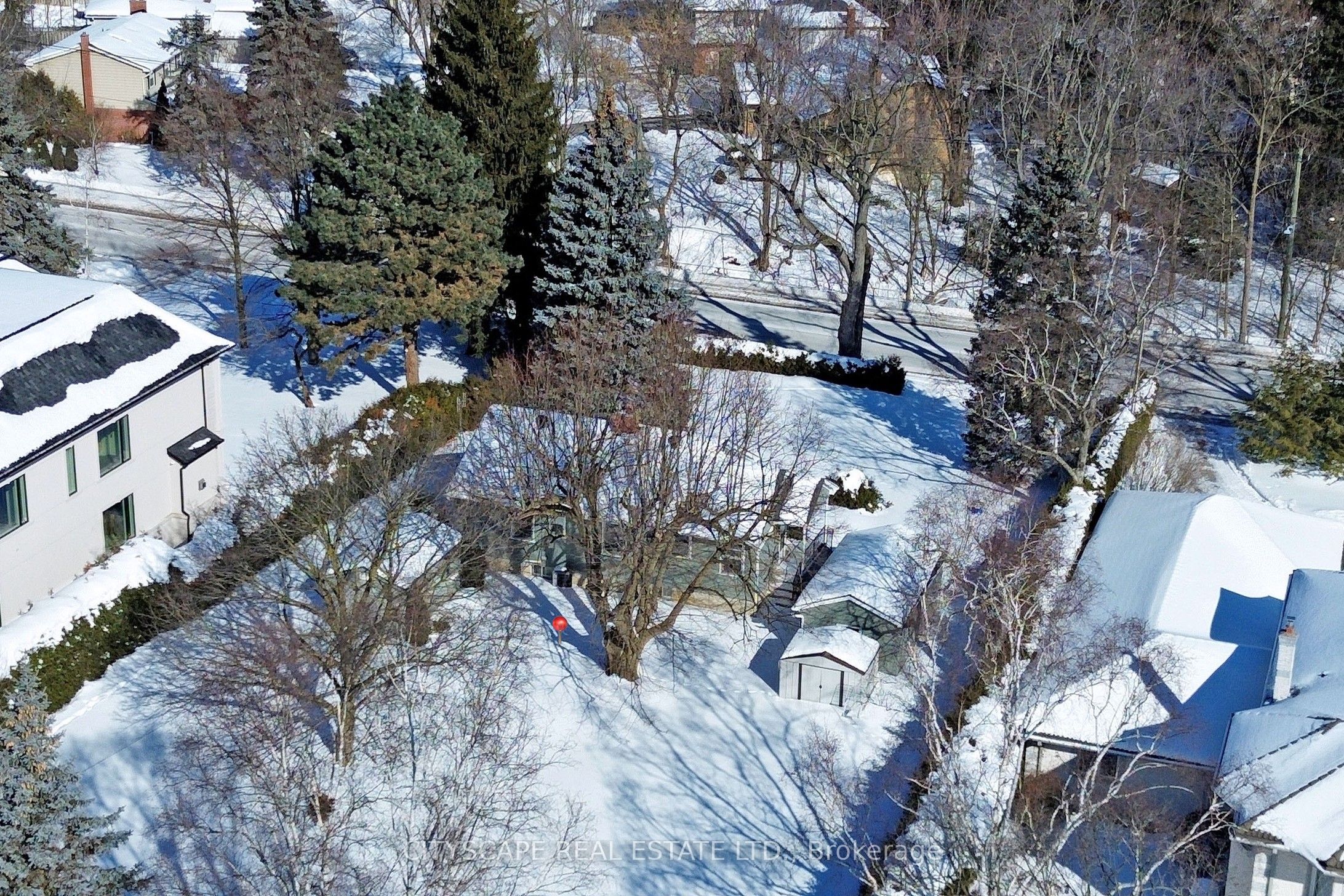 392 Fourth Line Property Photo 3