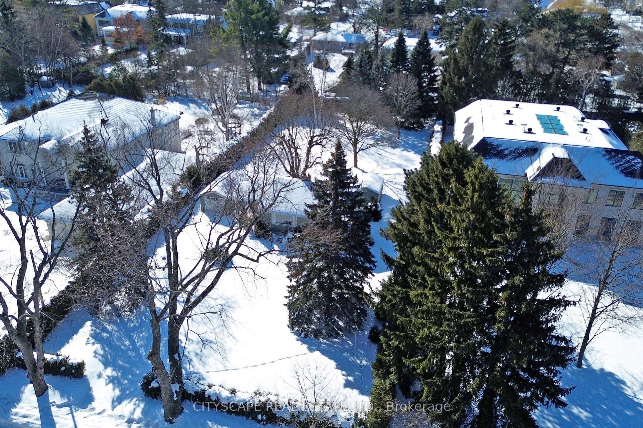 392 Fourth Line Property Photo 7