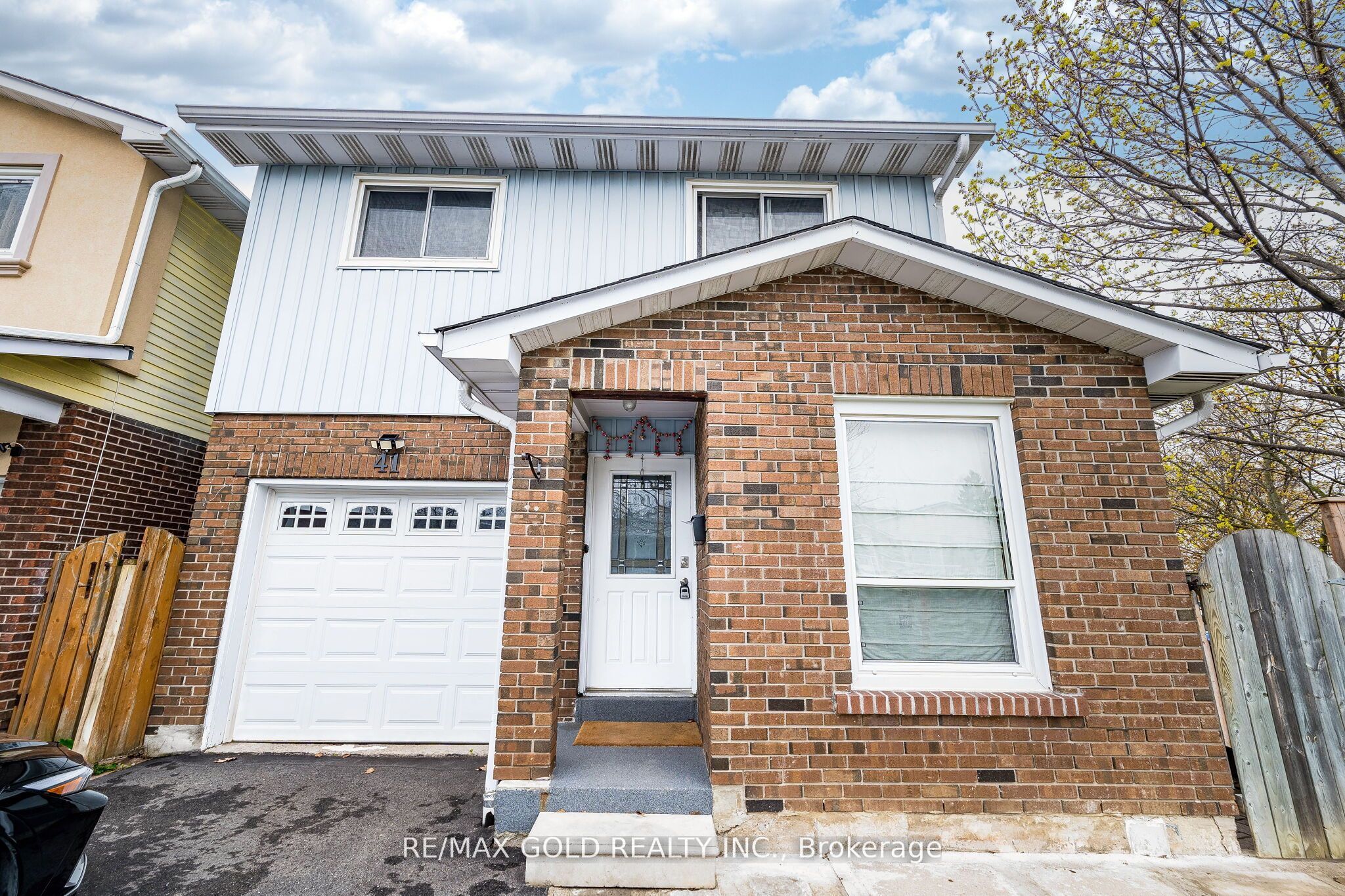 41 Simmons Boulevard Property Photo 1