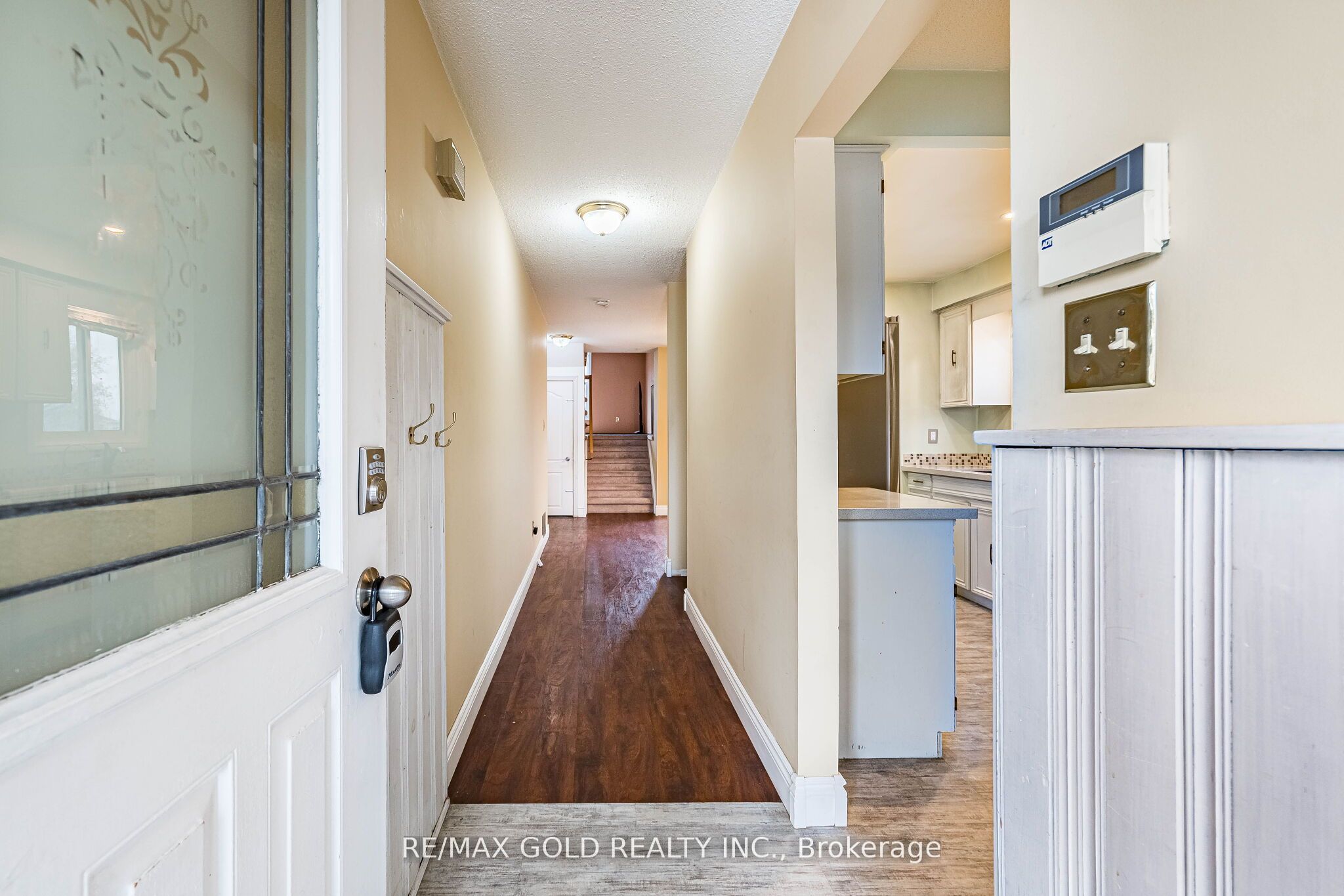 41 Simmons Boulevard Property Photo 5