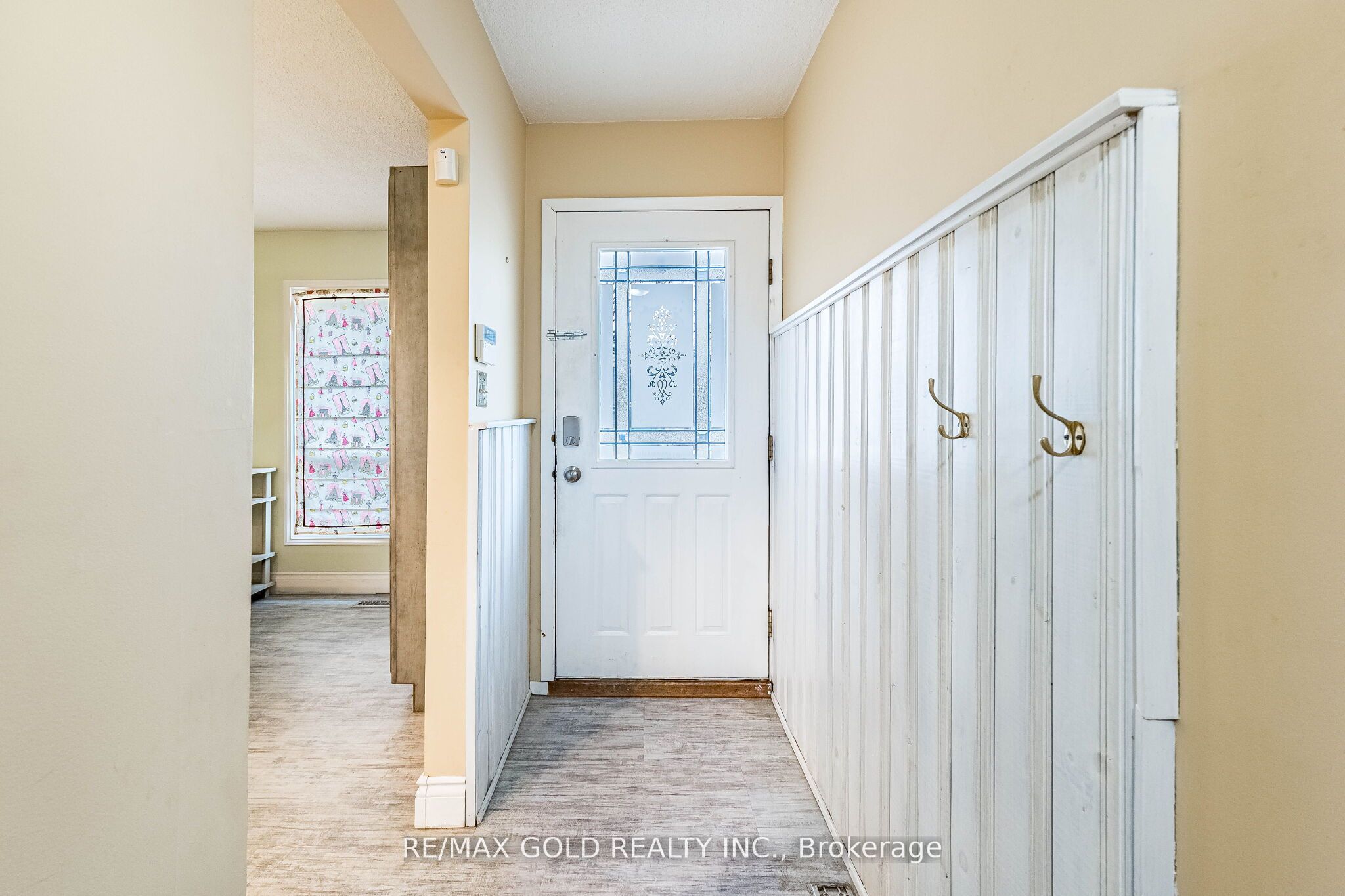 41 Simmons Boulevard Property Photo 6