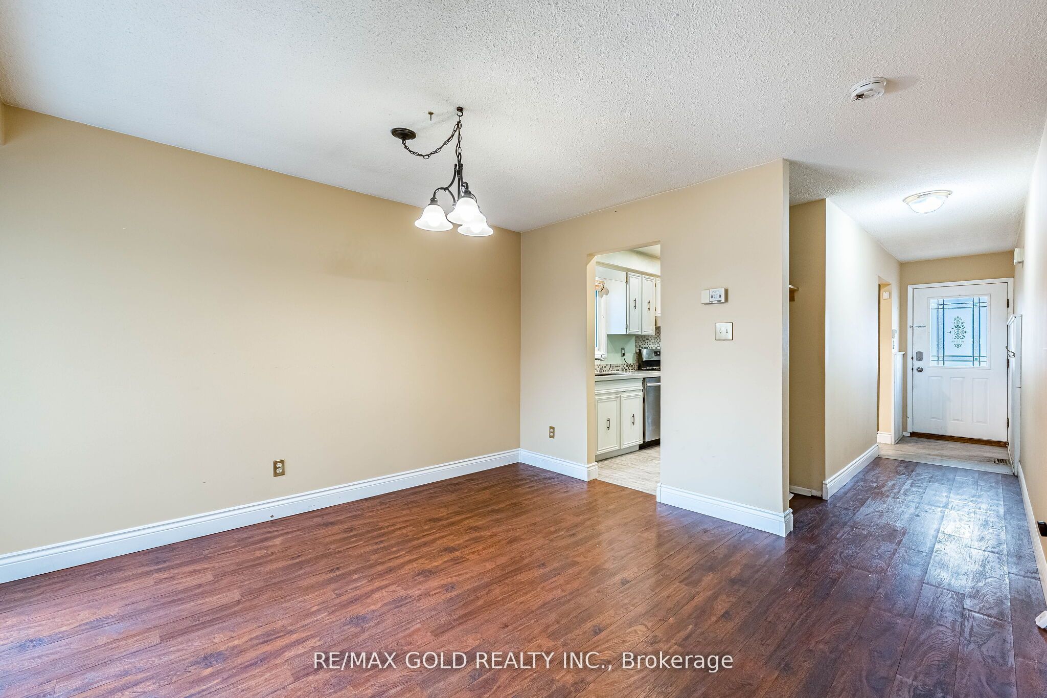 41 Simmons Boulevard Property Photo 13
