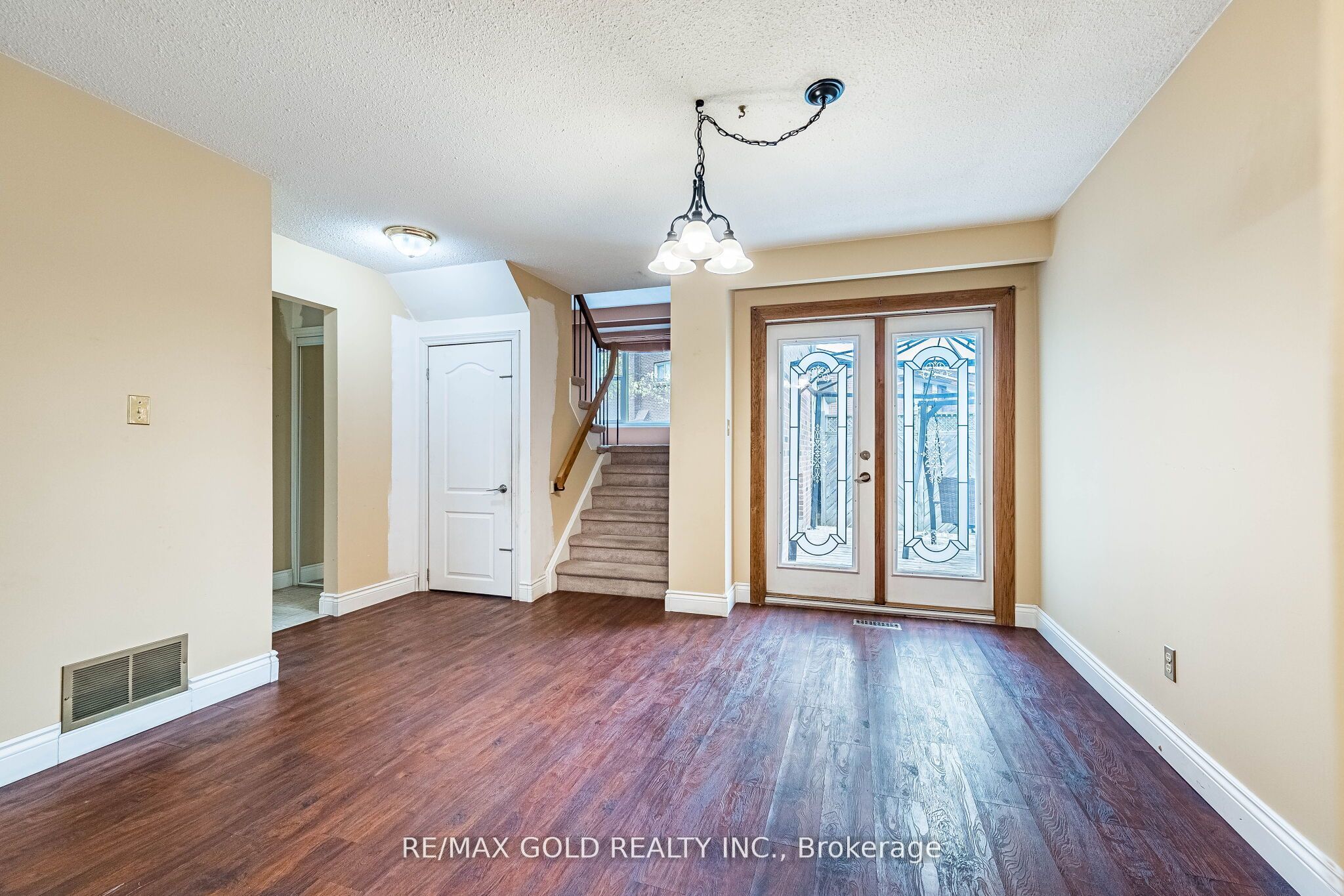 41 Simmons Boulevard Property Photo 14