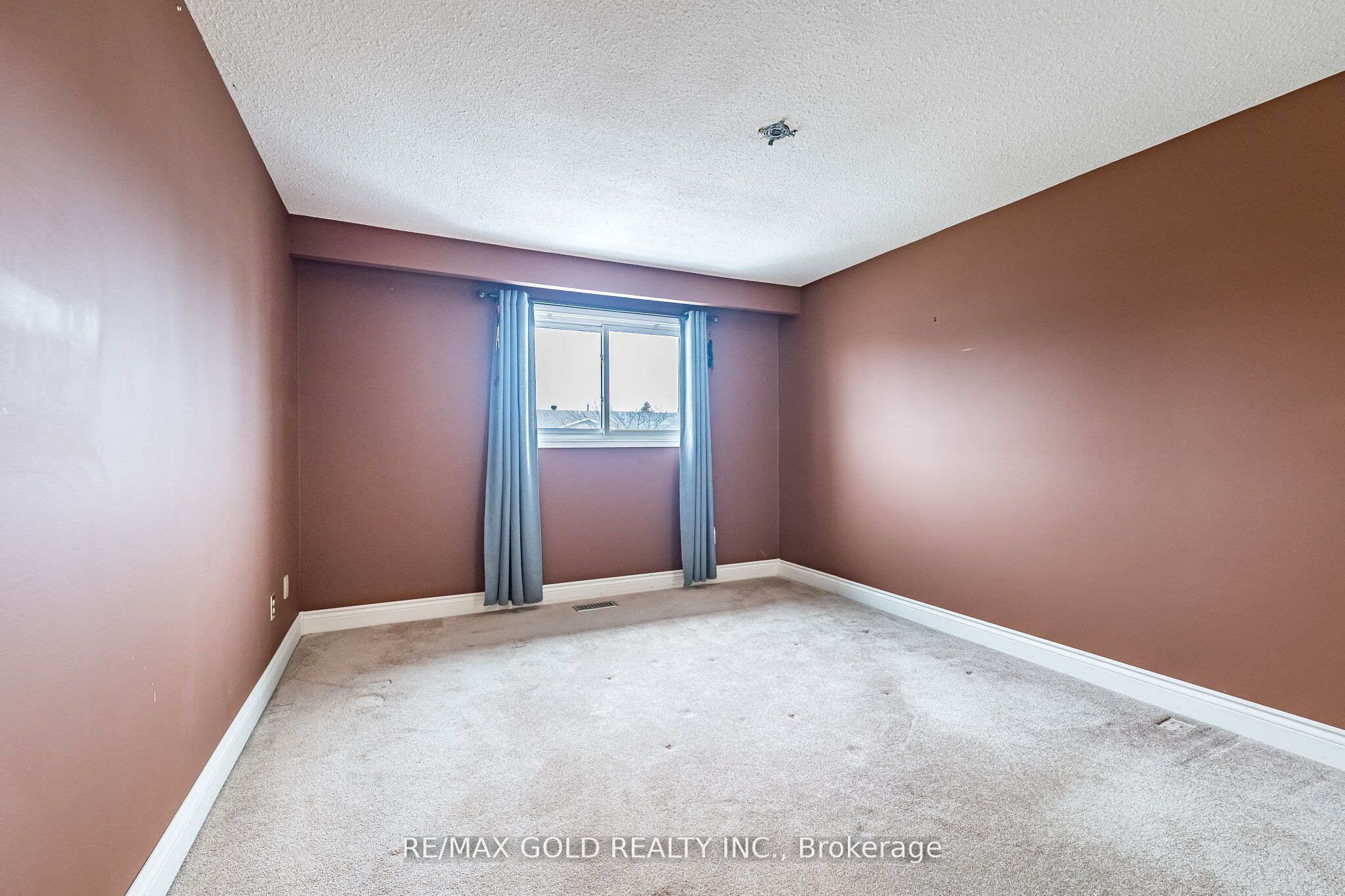 41 Simmons Boulevard Property Photo 27