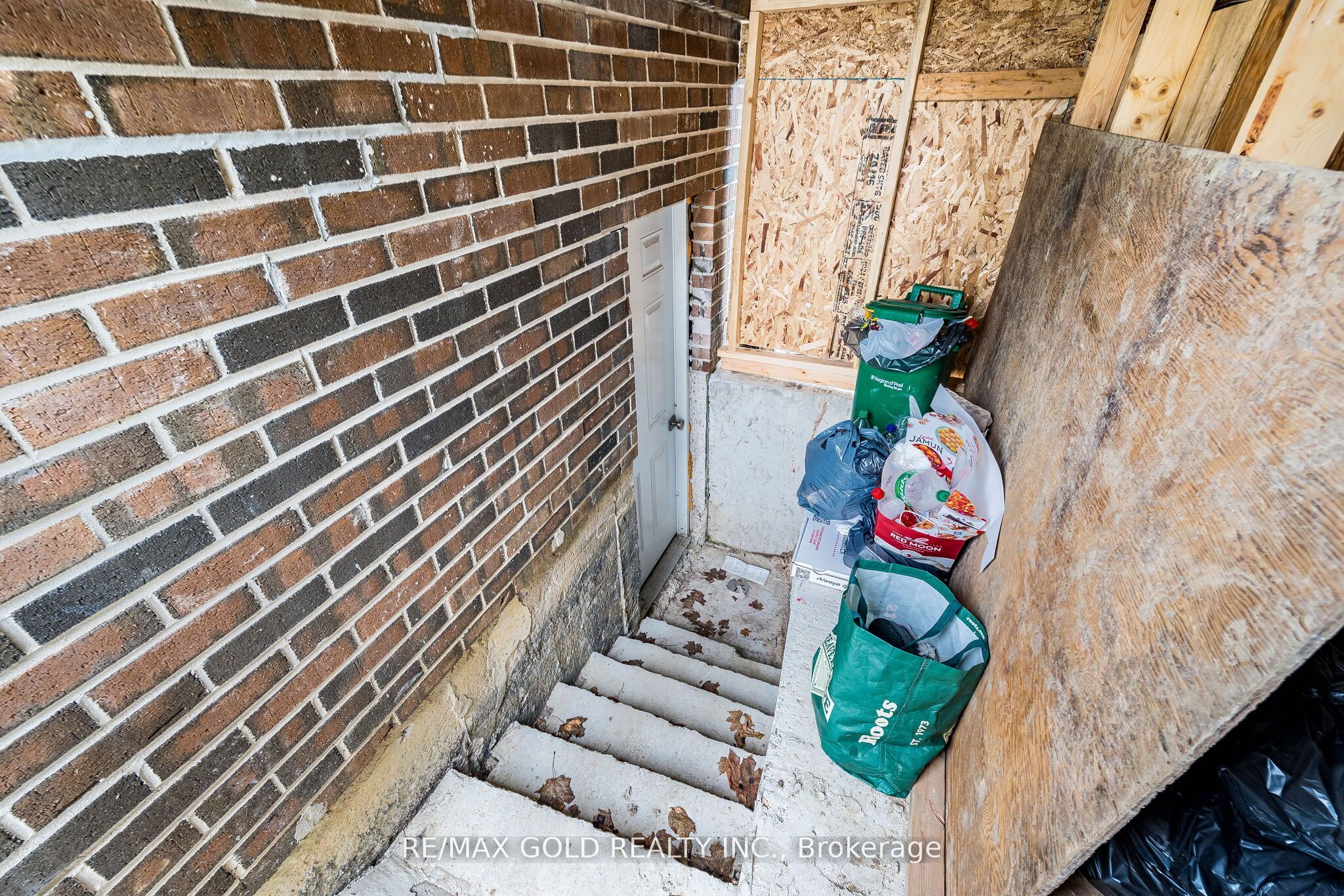 41 Simmons Boulevard Property Photo 34