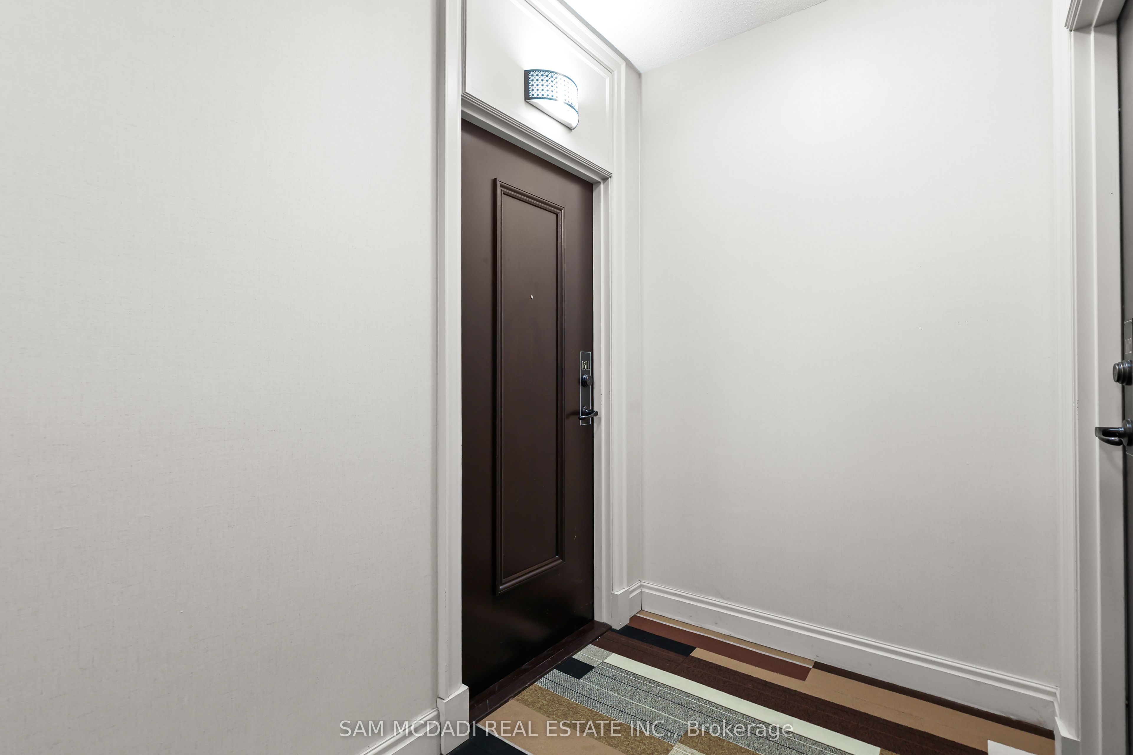 385 Prince Of Wales Drive 1611 Property Photo 2