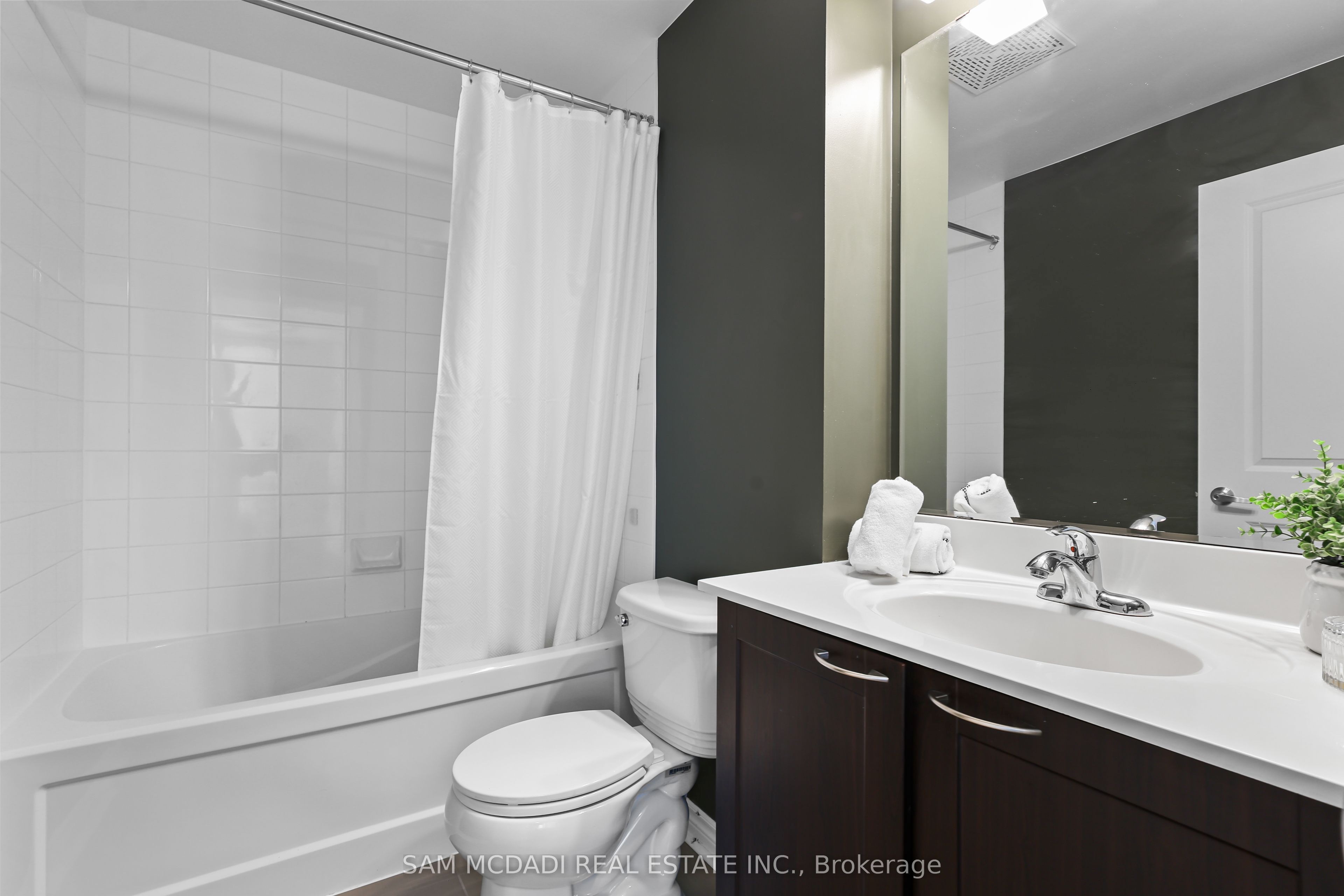 385 Prince Of Wales Drive 1611 Property Photo 15
