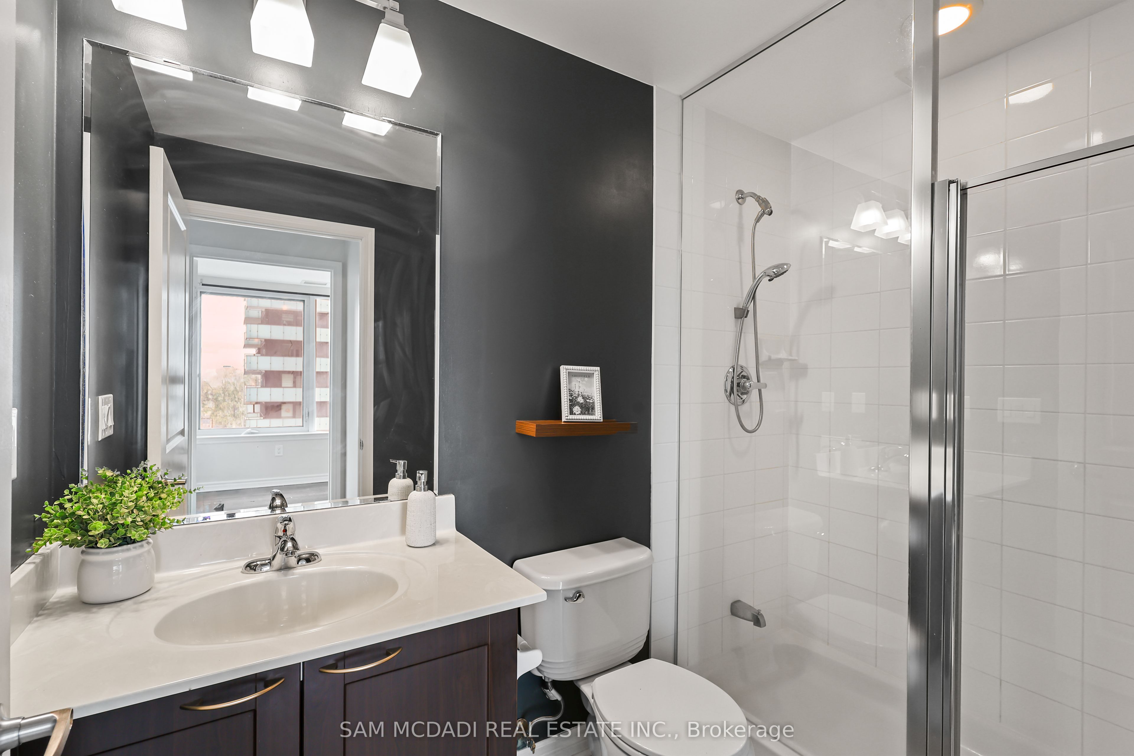 385 Prince Of Wales Drive 1611 Property Photo 18
