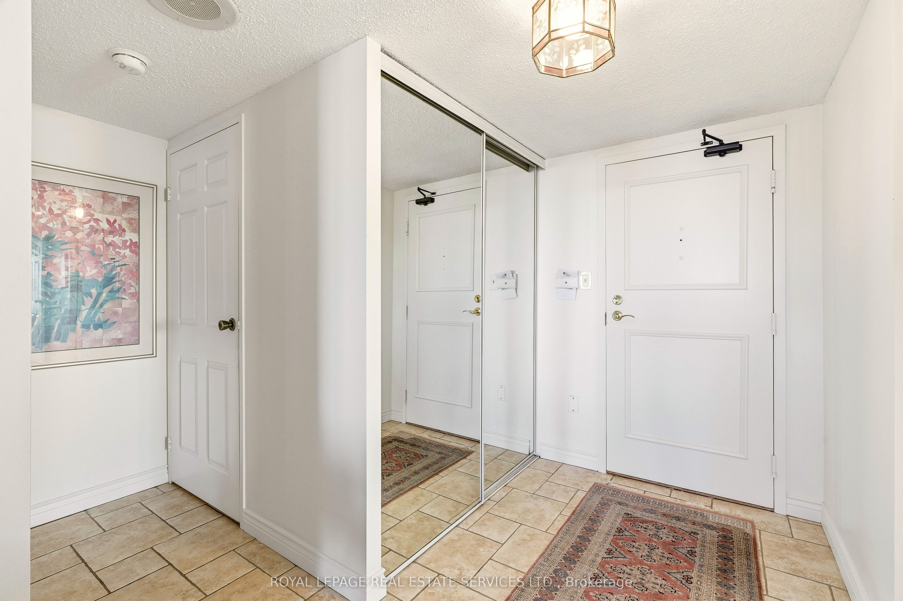 2180 Marine Drive 1602 Property Photo 4