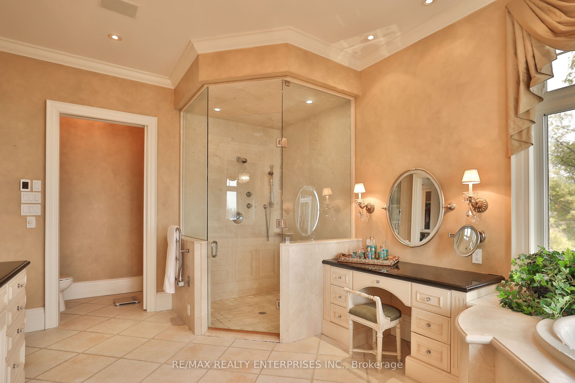 872 Whittier Crescent Property Photo 24