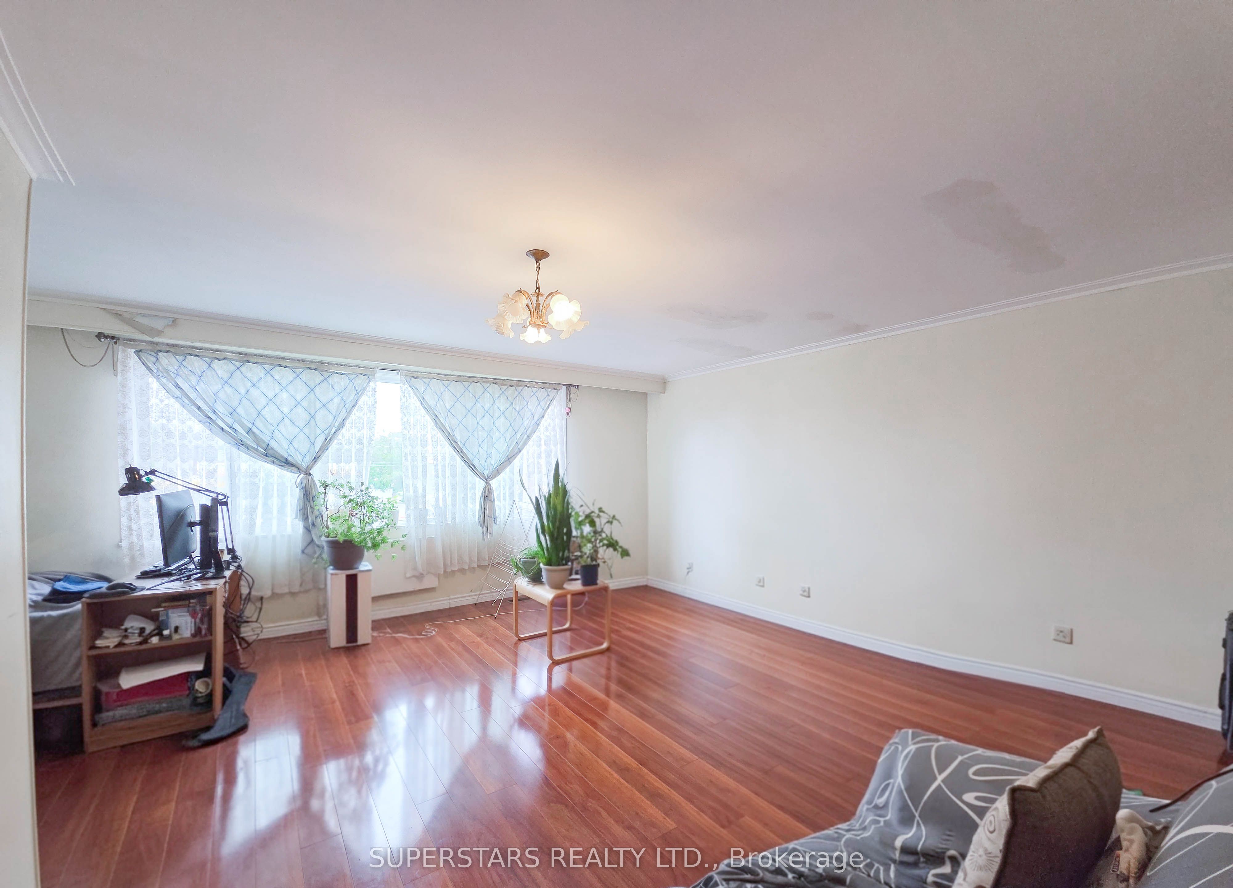 856 Wilson Avenue Property Photo 17