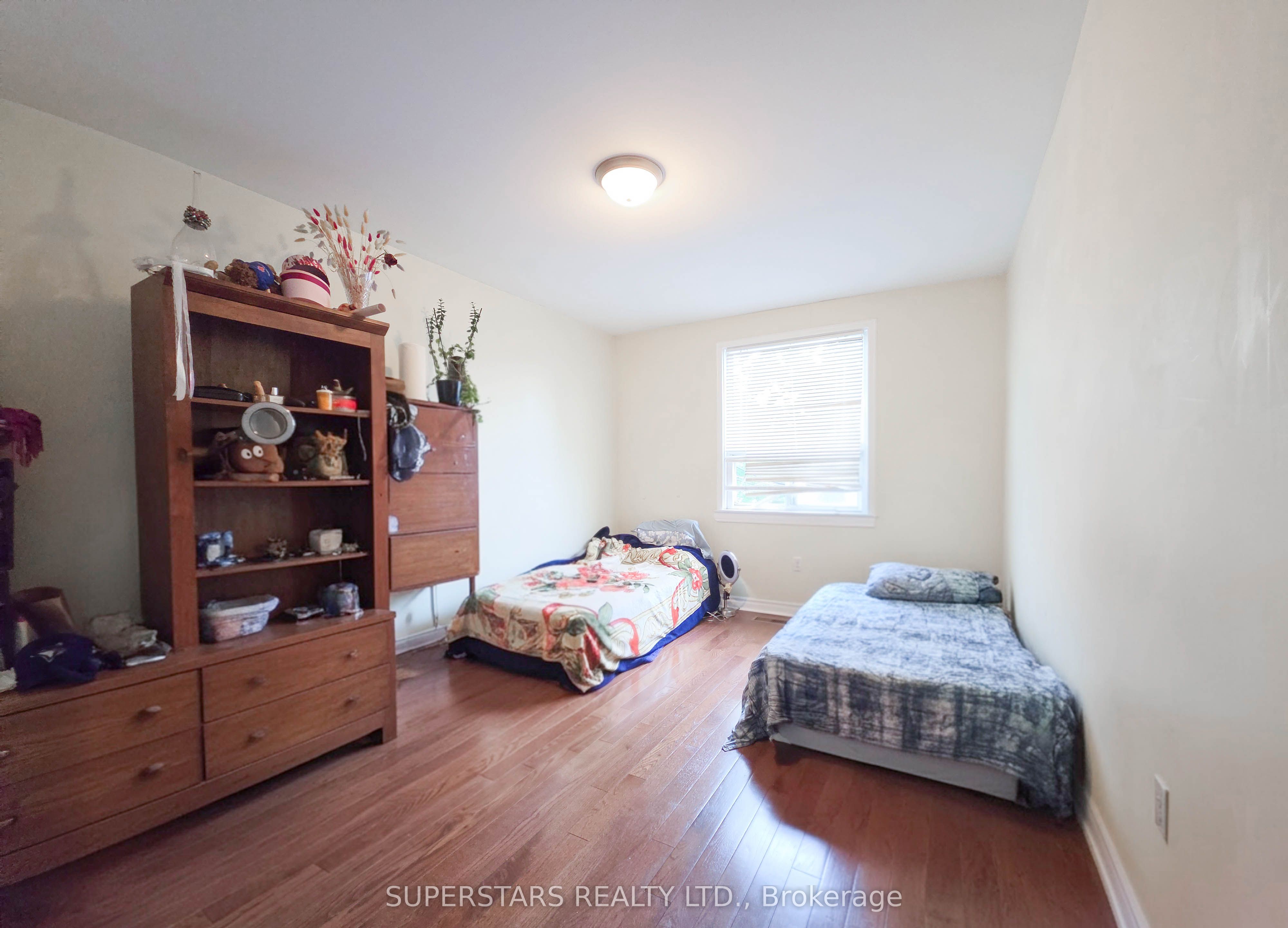 856 Wilson Avenue Property Photo 22