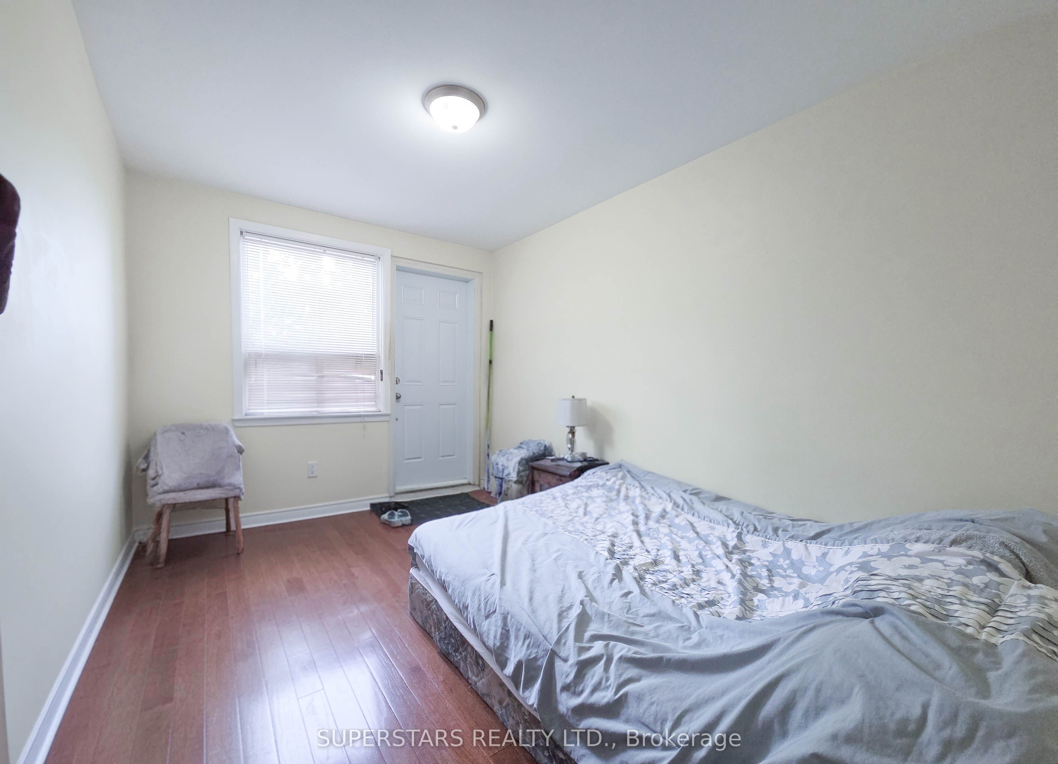 856 Wilson Avenue Property Photo 23