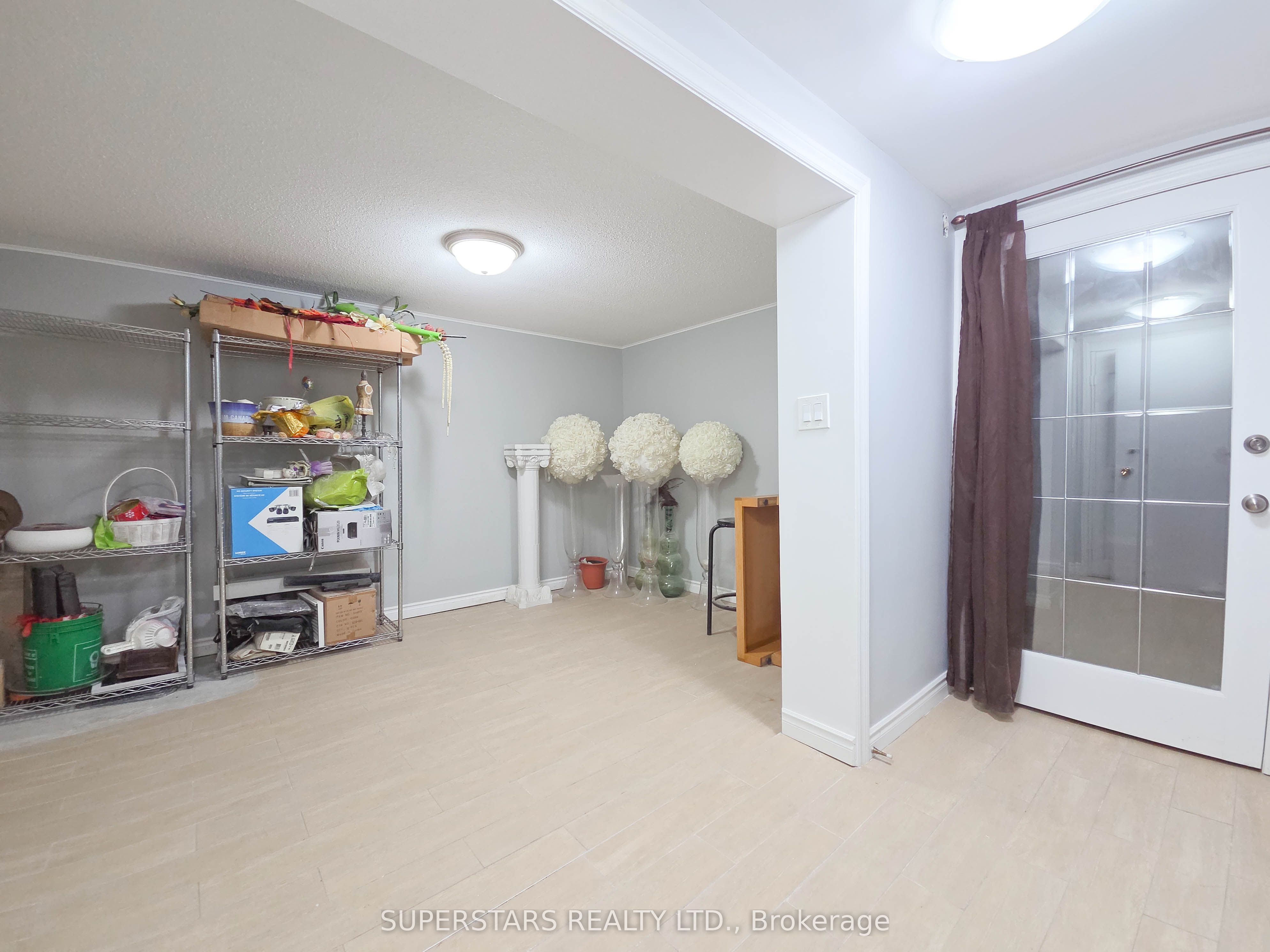 856 Wilson Avenue Property Photo 25