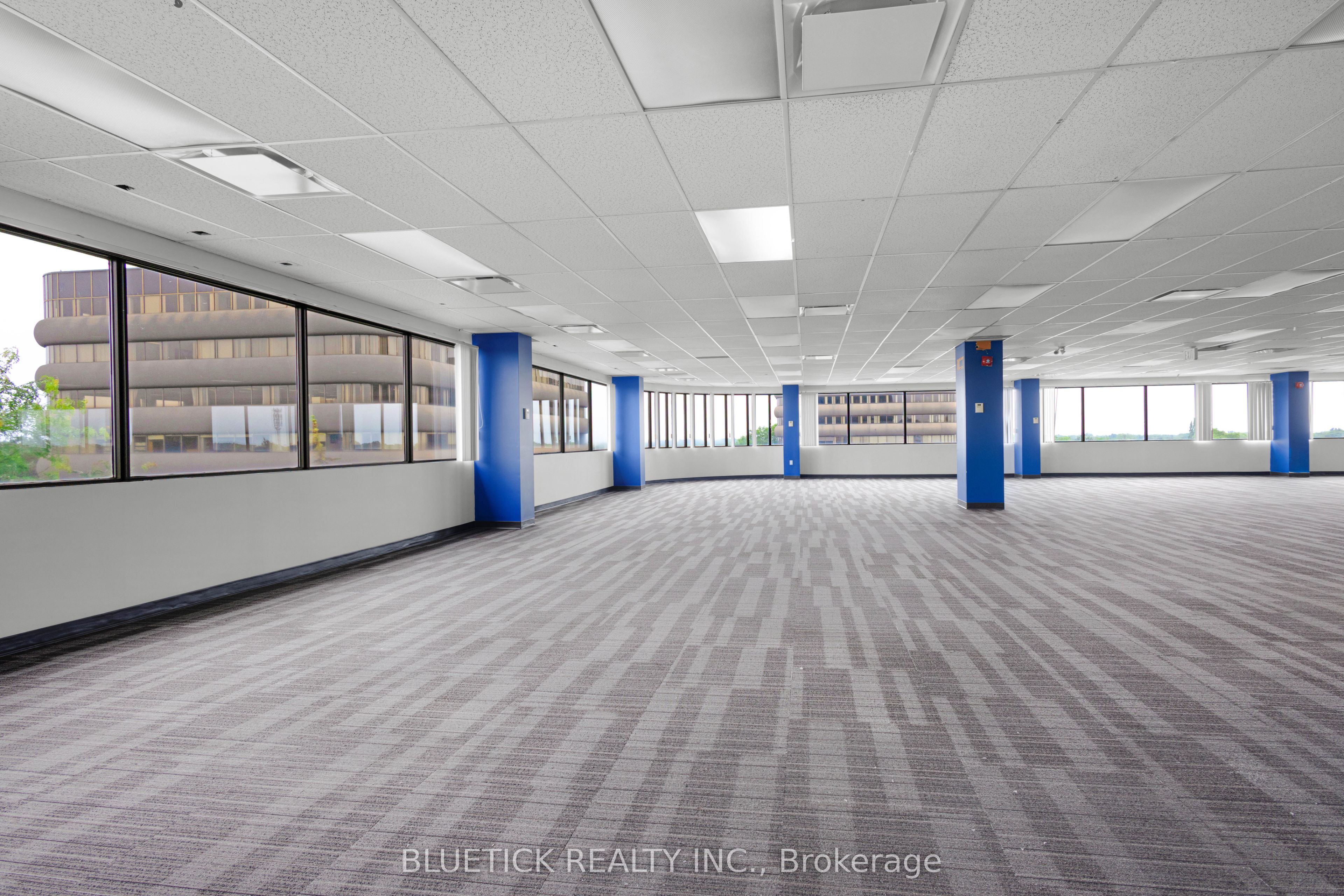 710 Dorval Drive 401 Property Photo 11