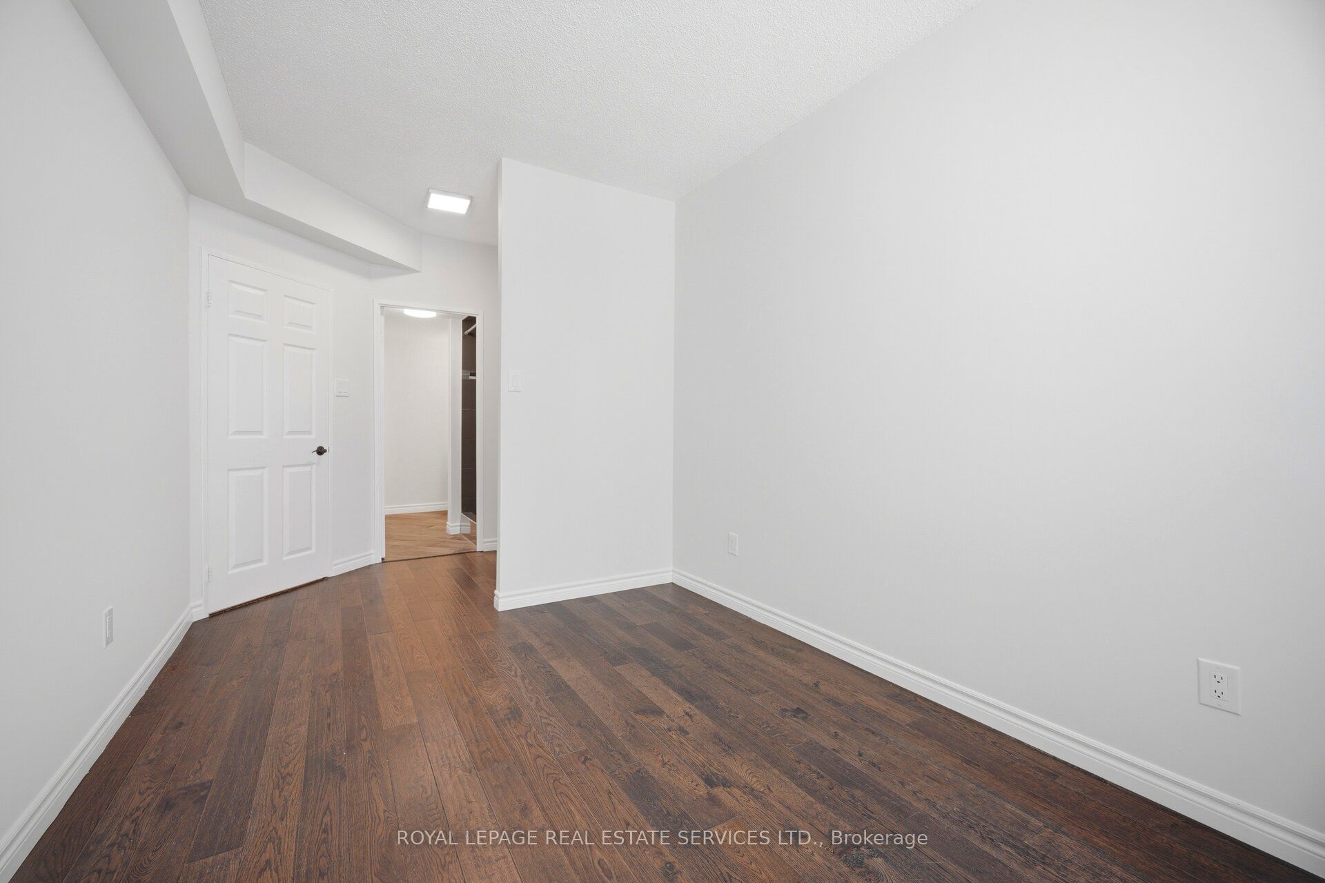 250 Webb Drive Ph05 Property Photo 32
