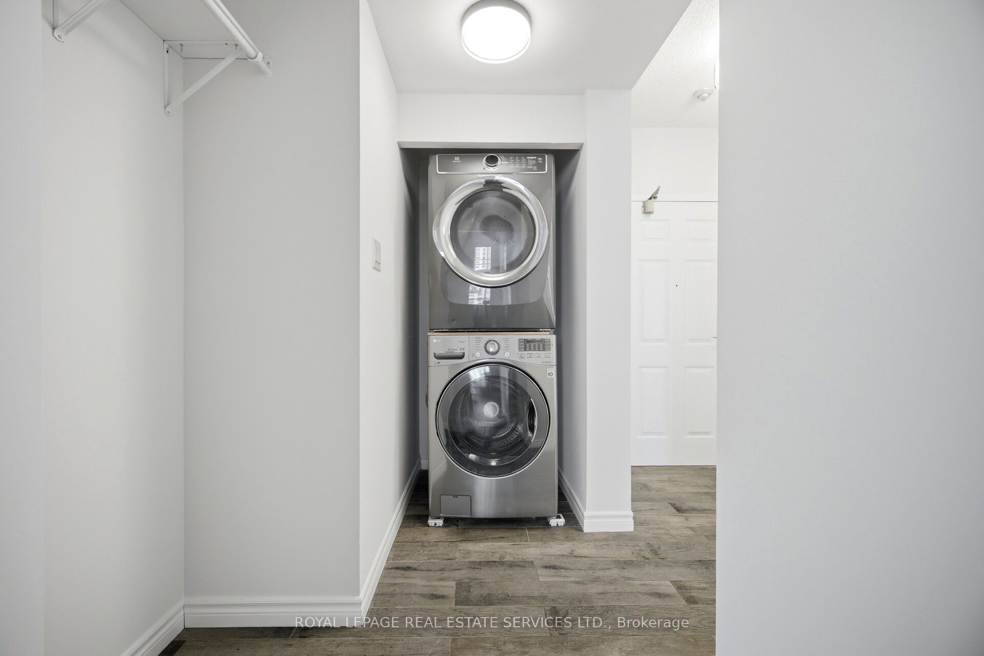 250 Webb Drive Ph05 Property Photo 35