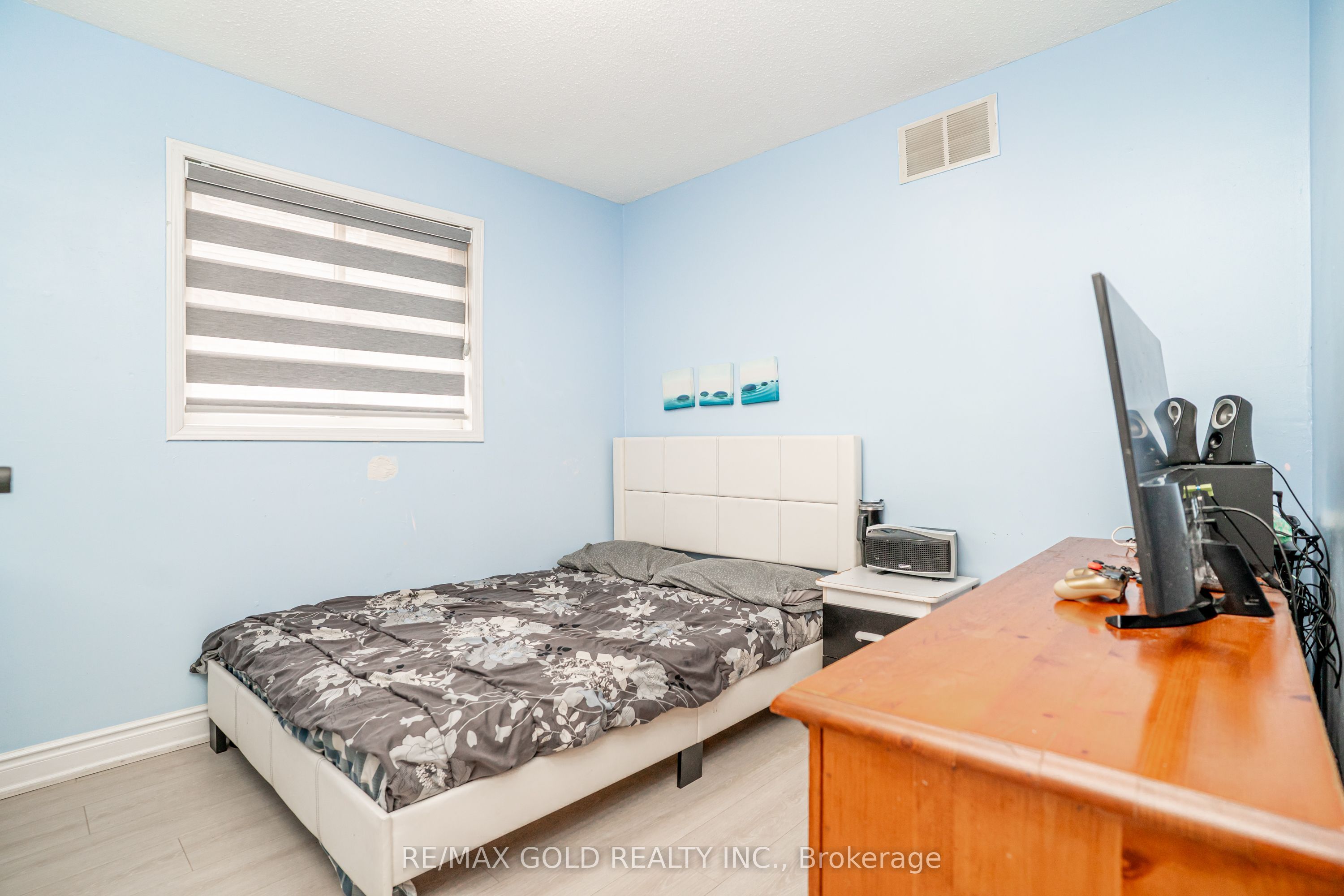 31 Colleyville Street Property Photo 22