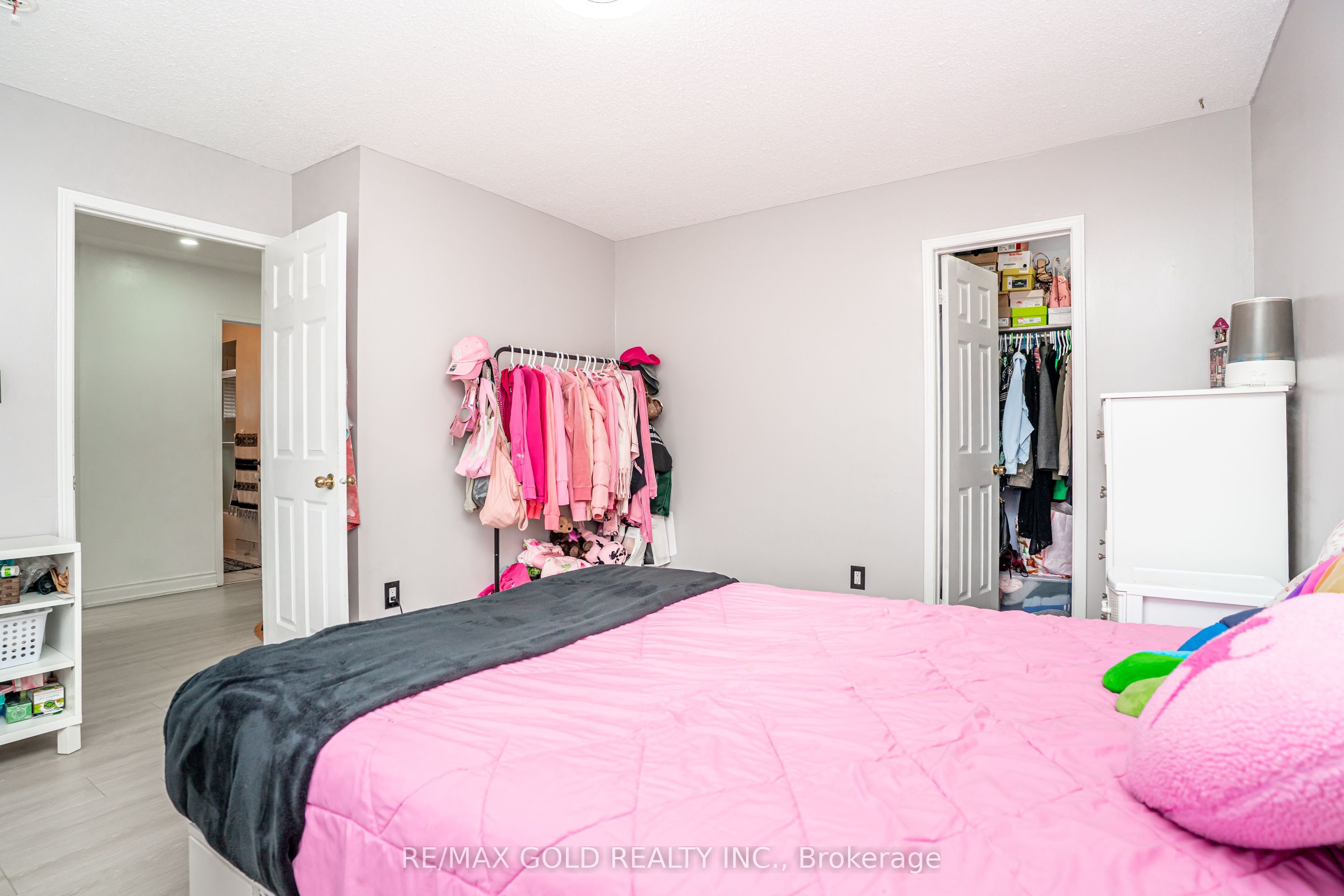 31 Colleyville Street Property Photo 28
