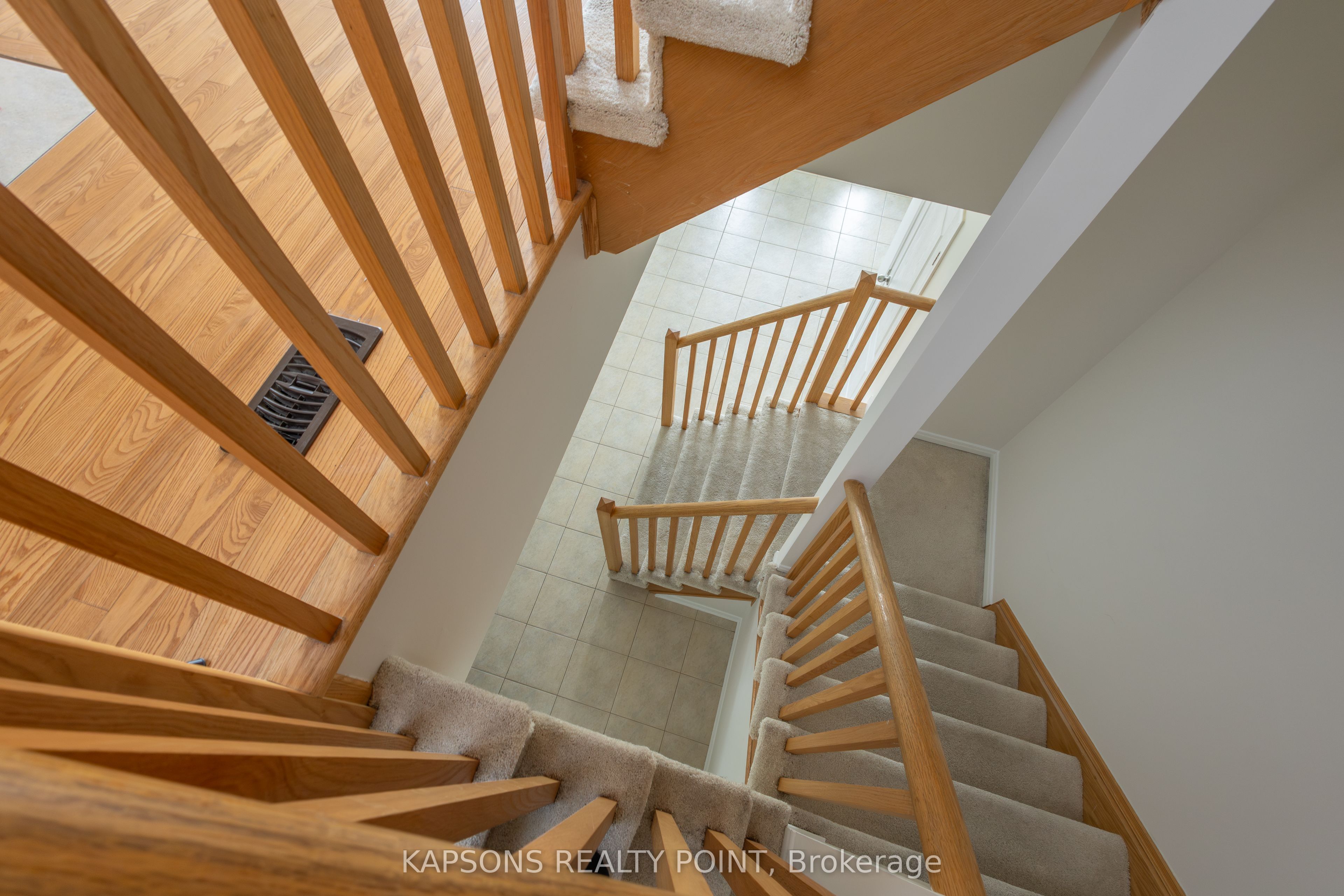 43 Waterville Way Property Photo 8