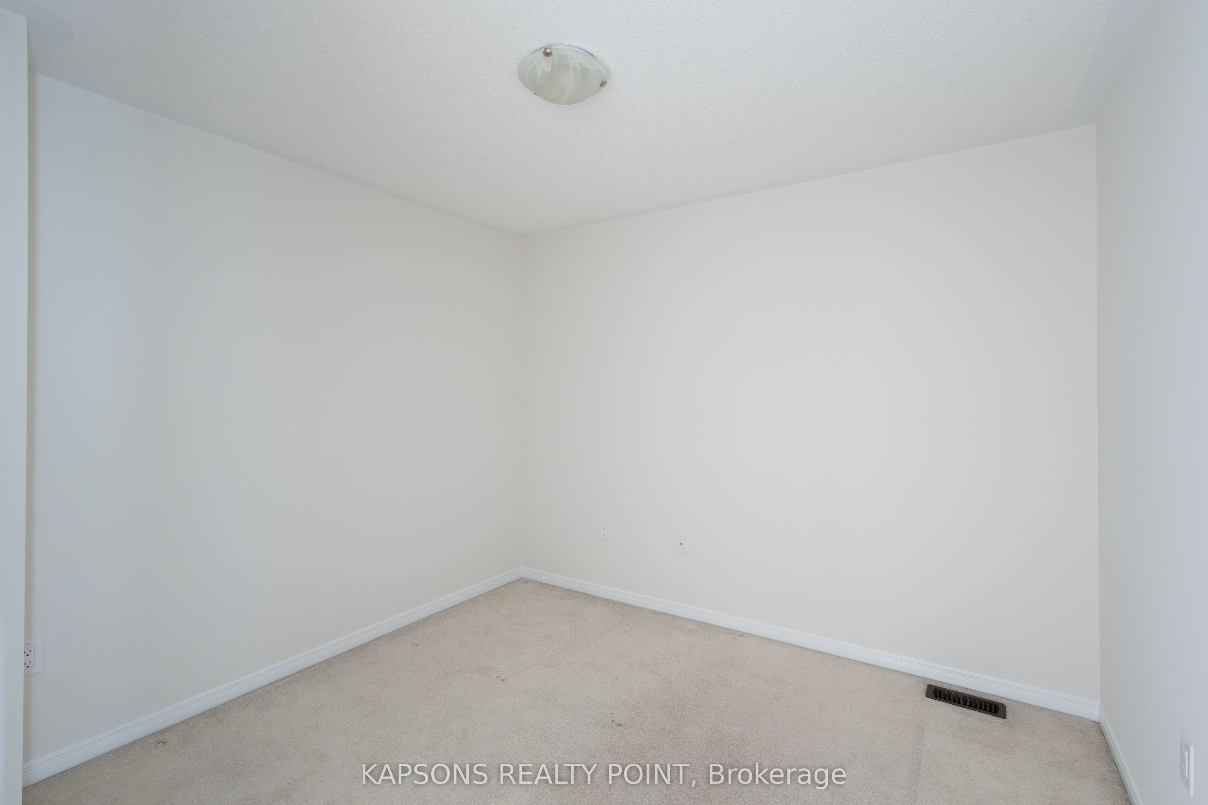 43 Waterville Way Property Photo 35