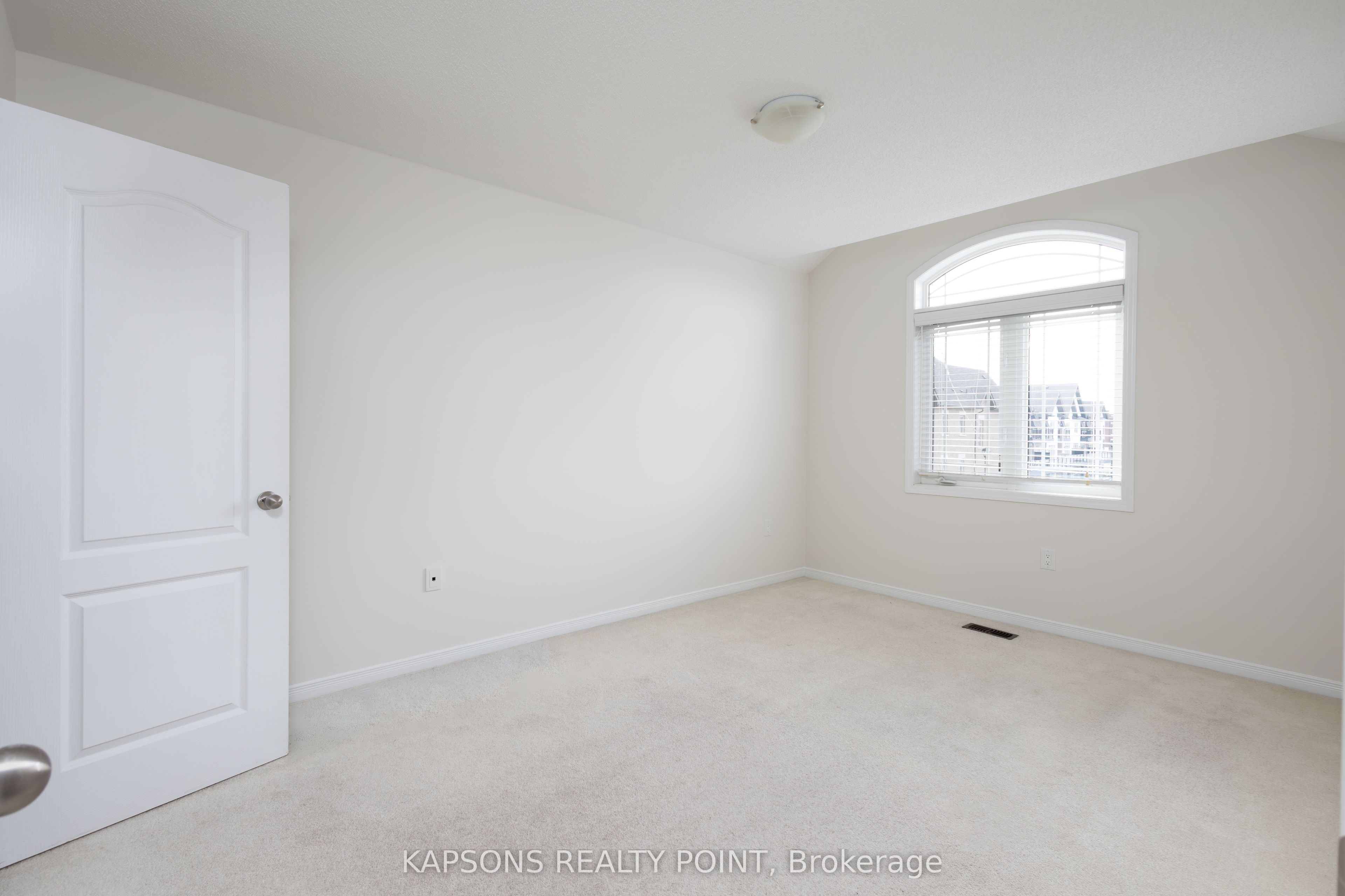 43 Waterville Way Property Photo 37