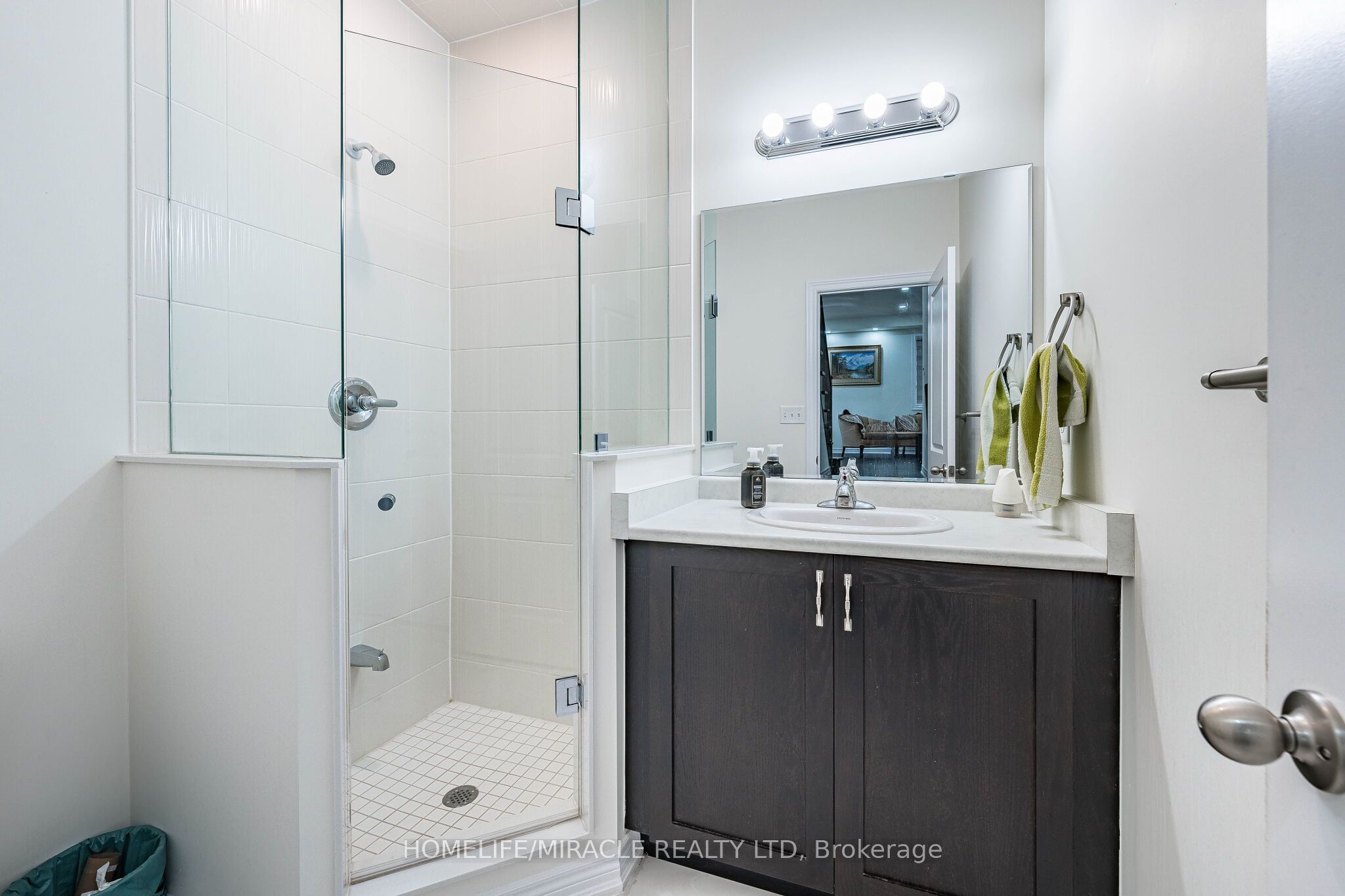 21 Junior Road Property Photo 9