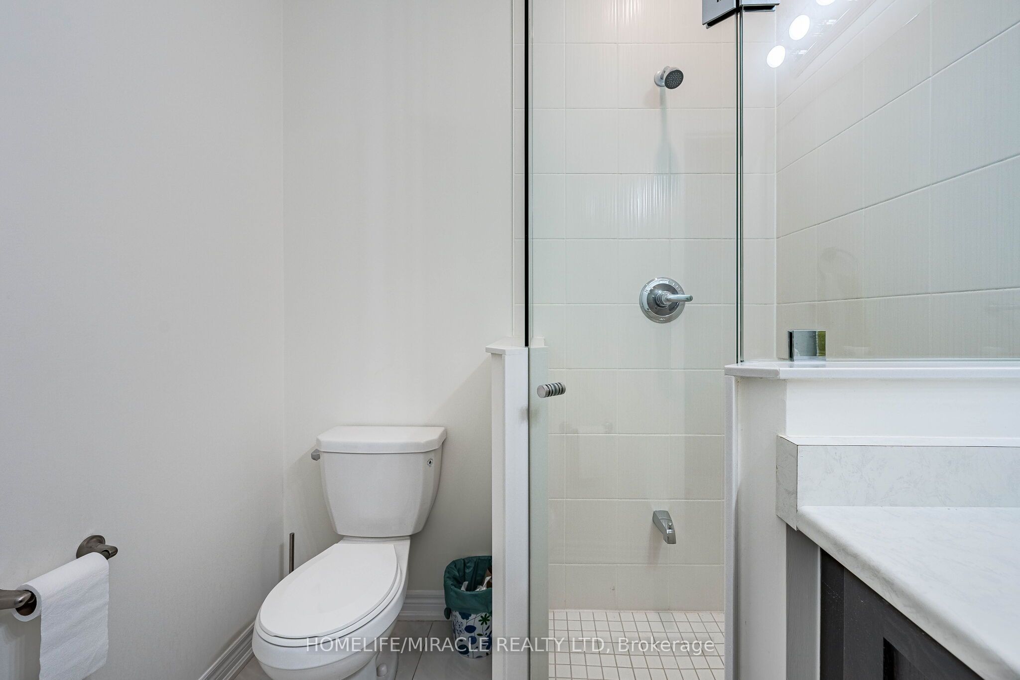 21 Junior Road Property Photo 11