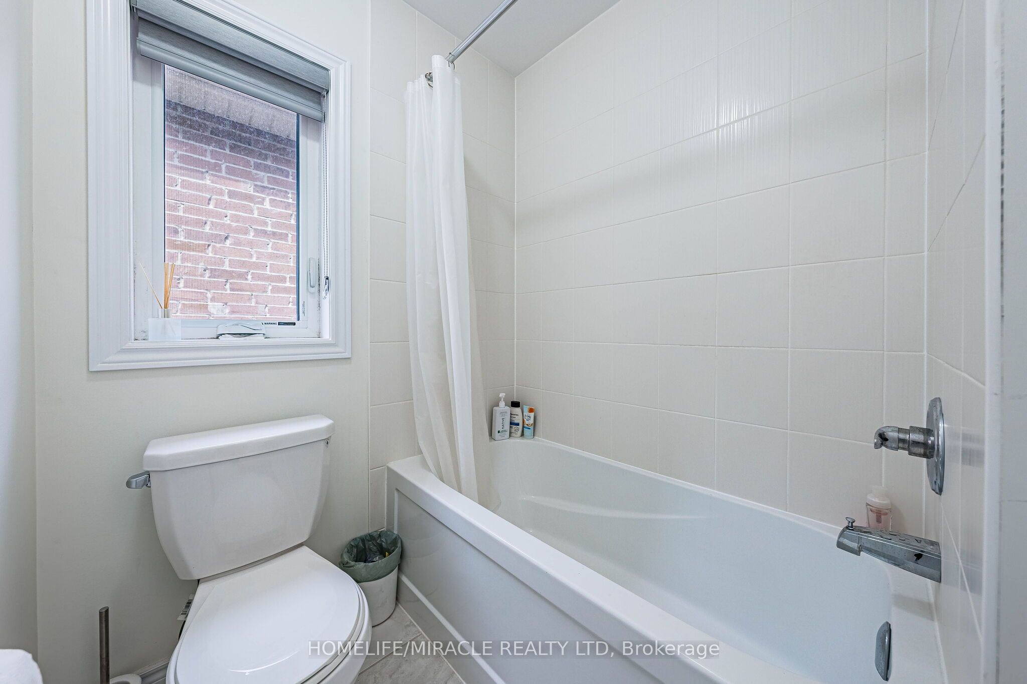 21 Junior Road Property Photo 42