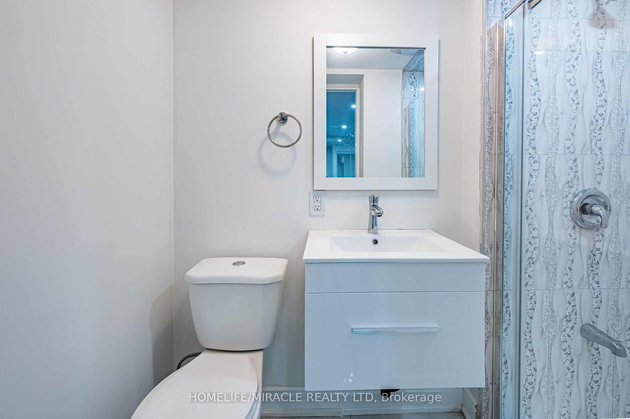21 Junior Road Property Photo 46