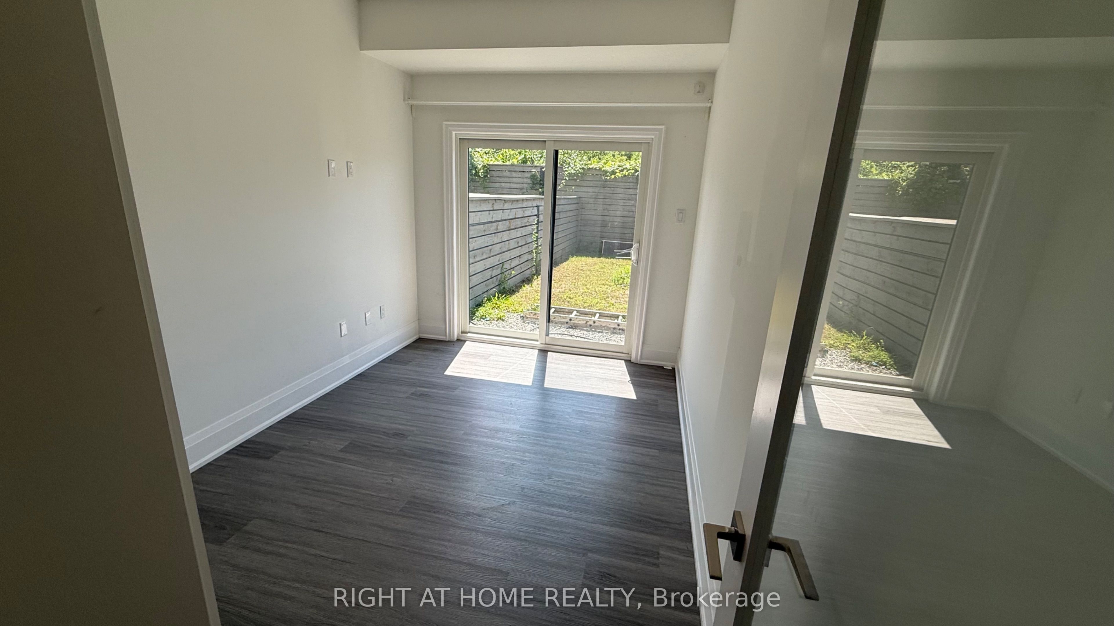21 Antonio Court Lower Property Photo 15