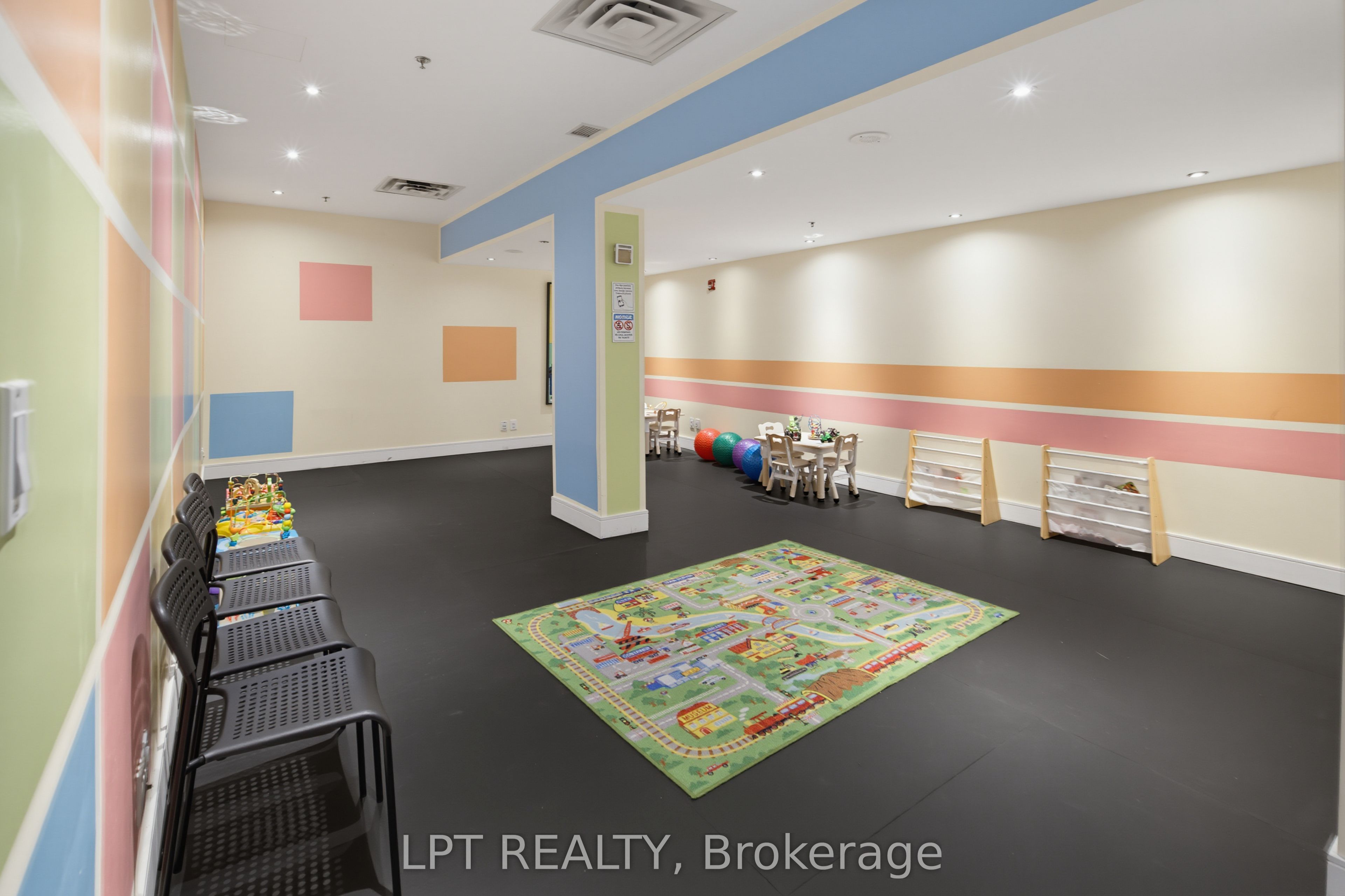 80 Absolute Avenue 1303 Property Photo 18