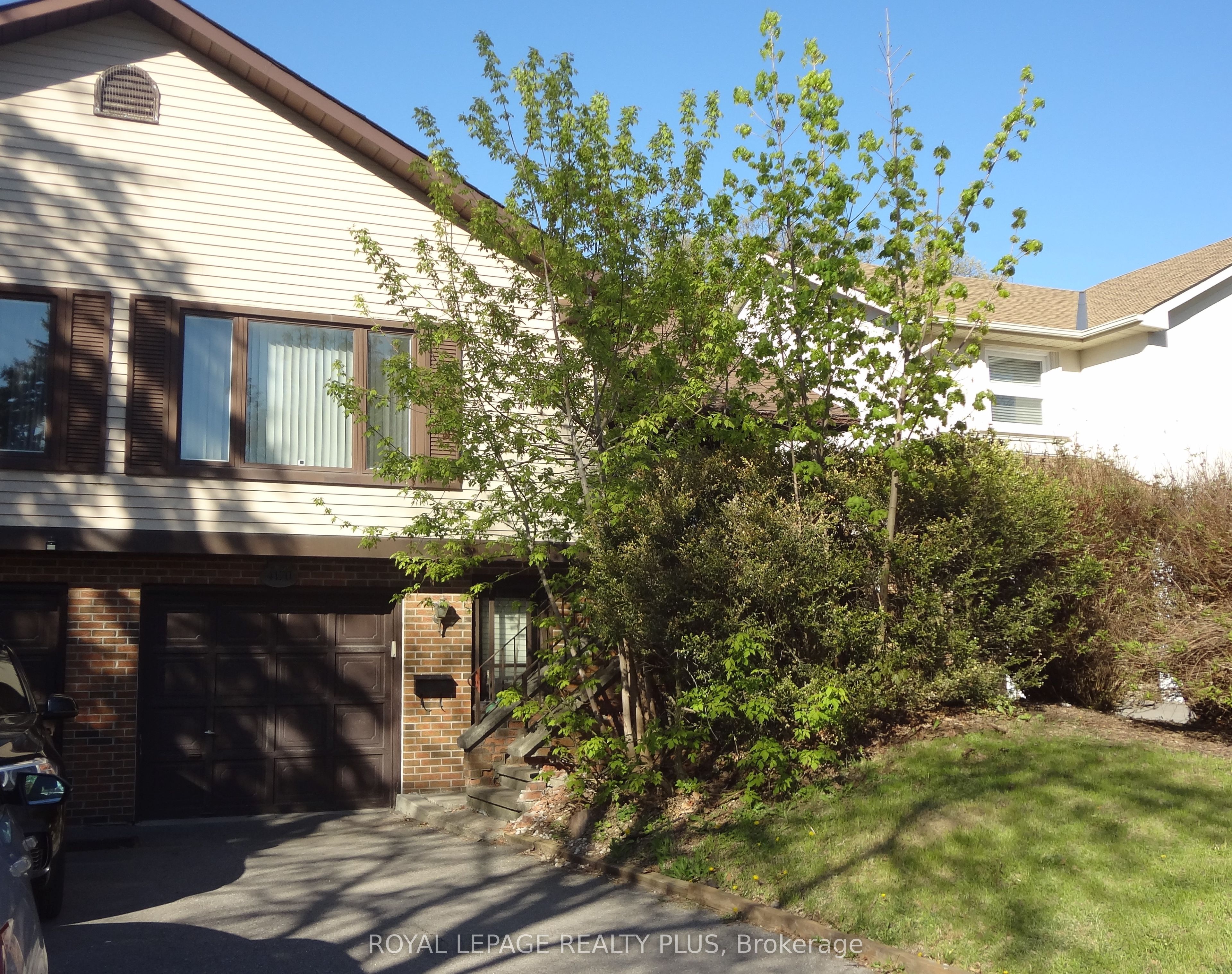 4170 Treetop Crescent Property Photo 1