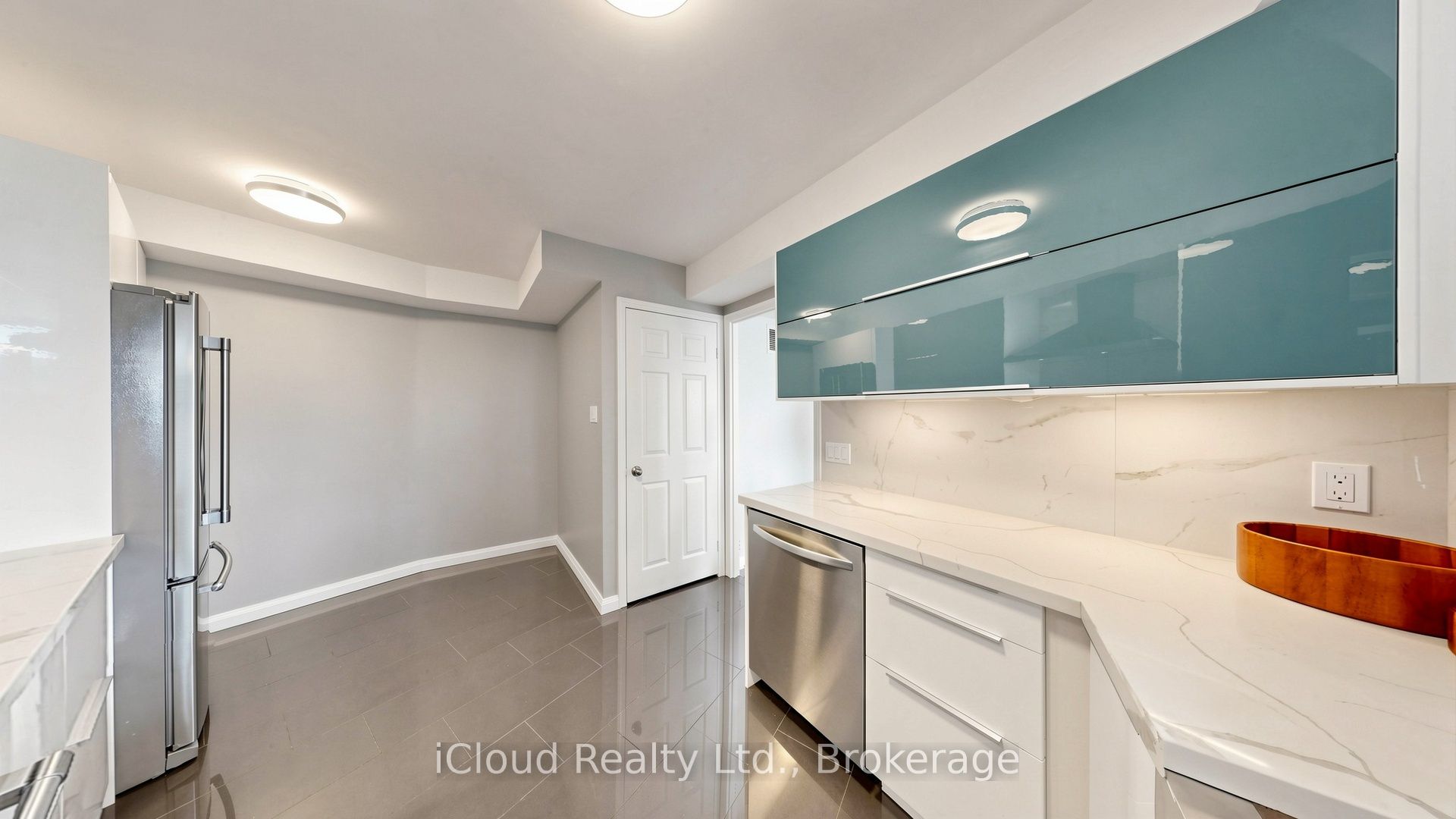 1230 Marlborough Court 1005 Property Photo 16