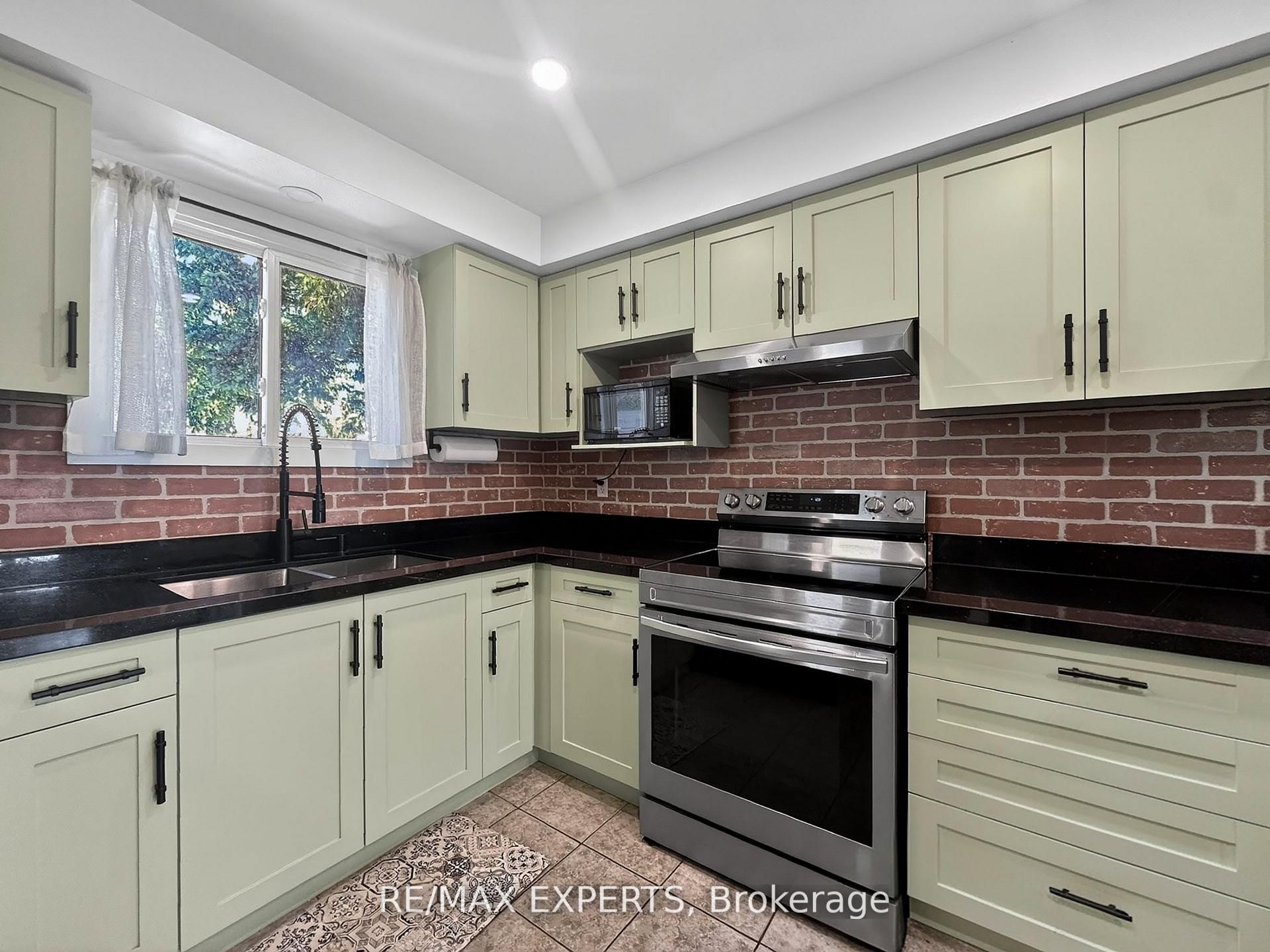86 Sutter Avenue Property Photo 9