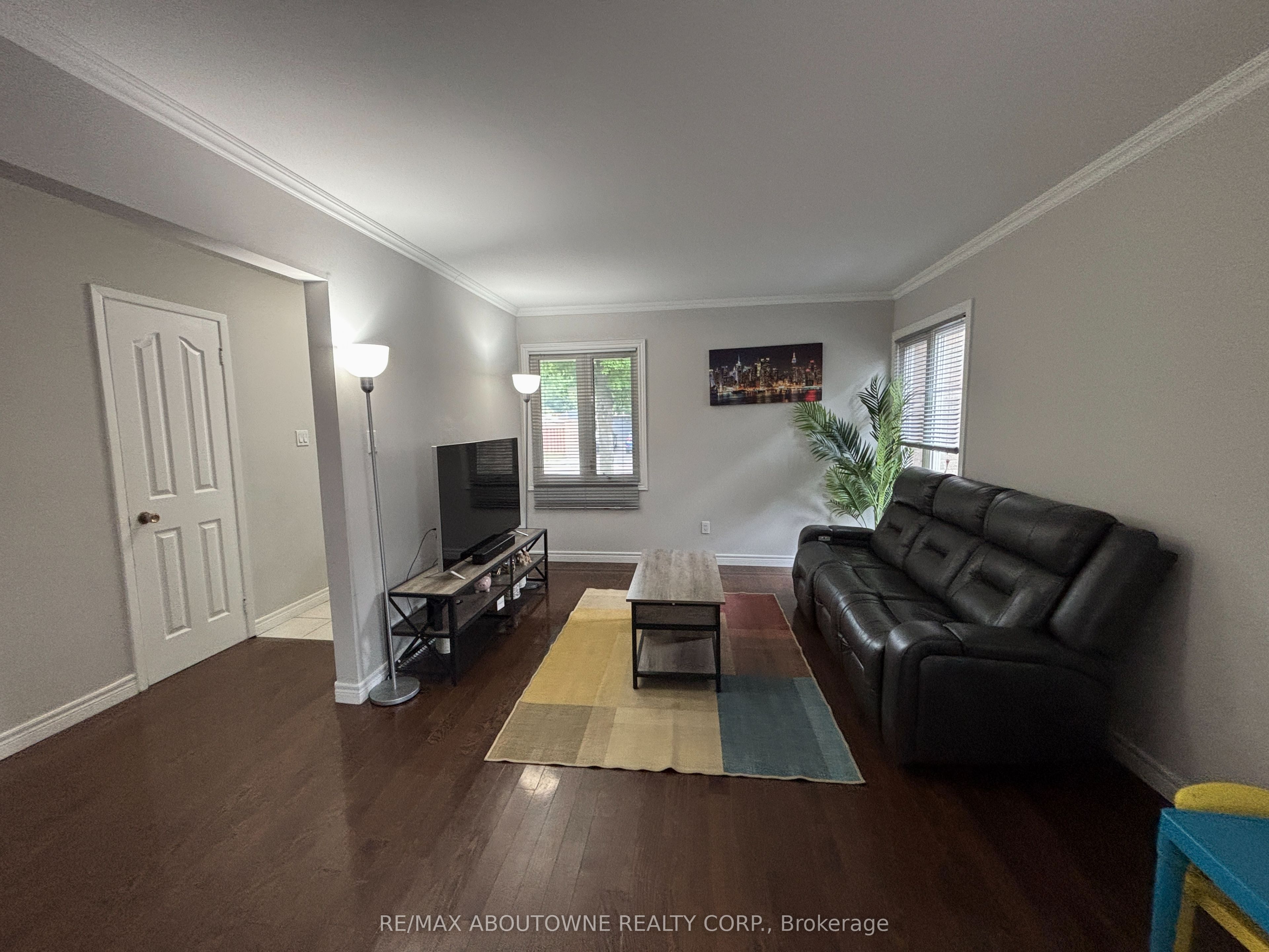 3072 Patrick Crescent Property Photo 6