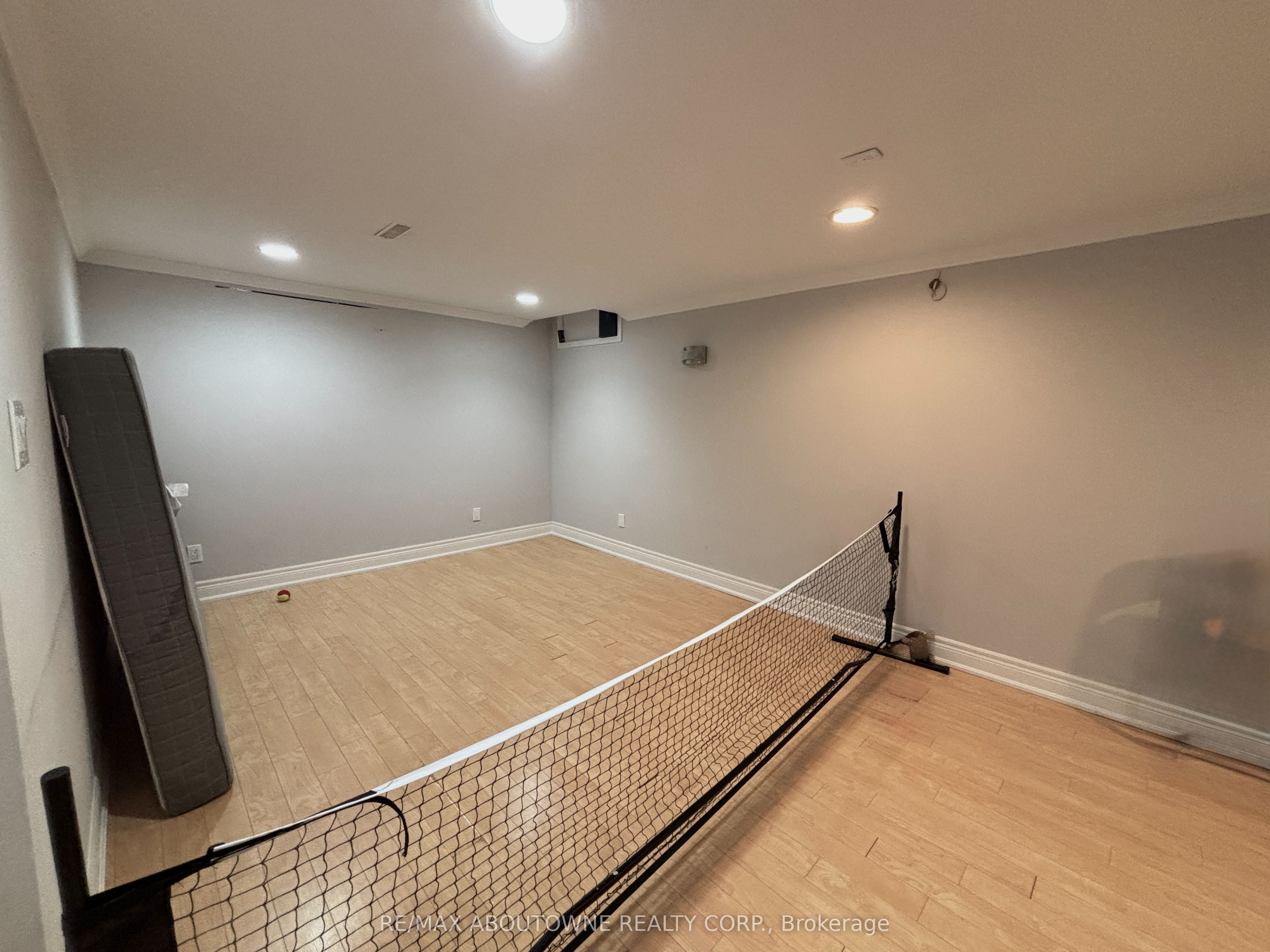 3072 Patrick Crescent Property Photo 25