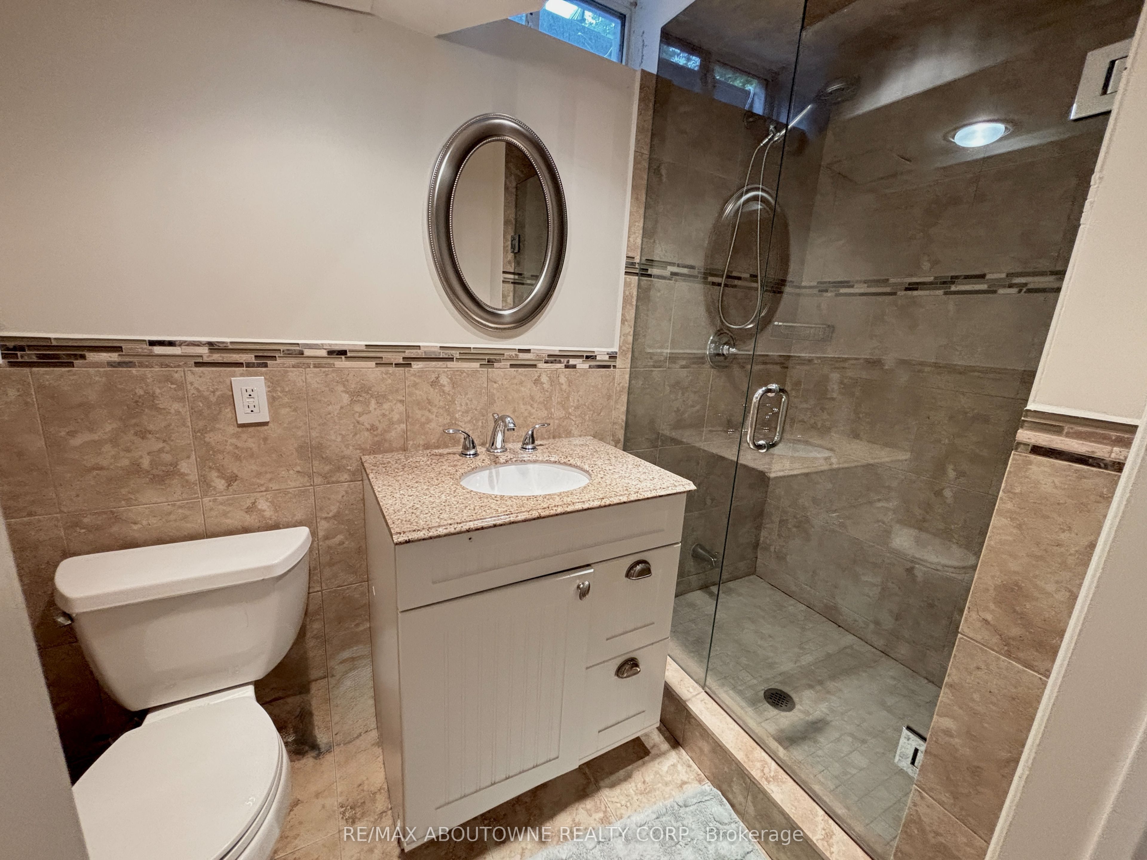 3072 Patrick Crescent Property Photo 27