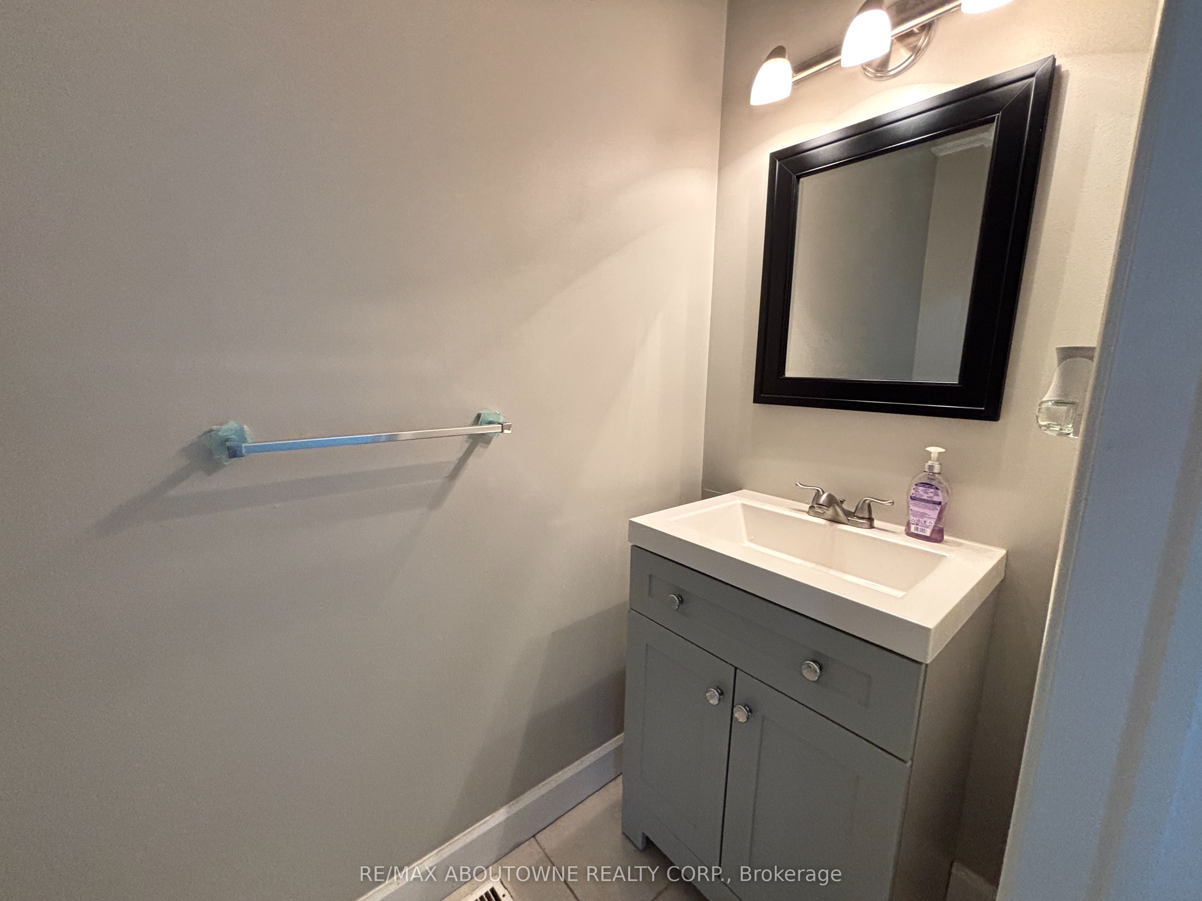 3072 Patrick Crescent Property Photo 29