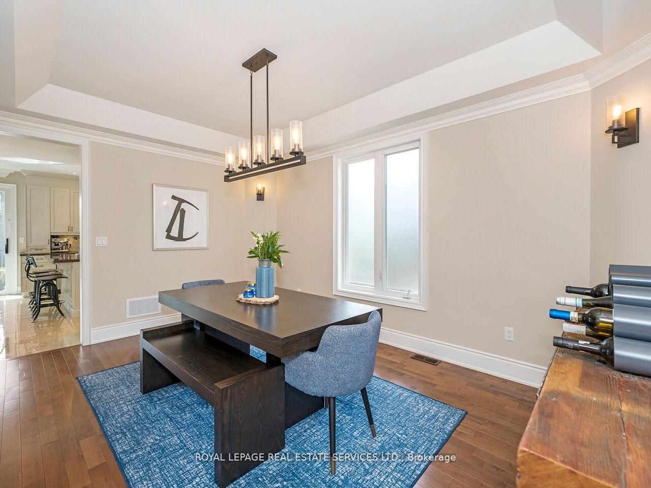 24 Jopling Avenue N Property Photo 11