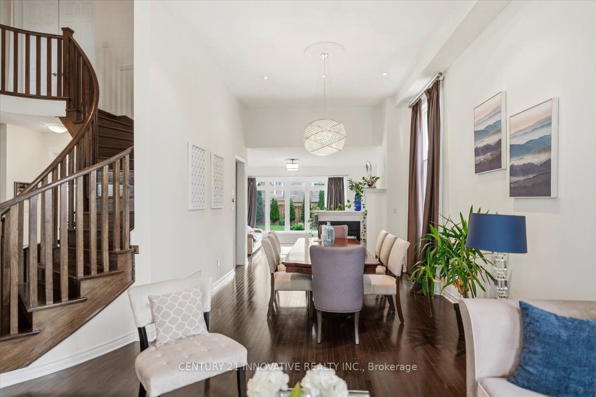 13 Royal West Drive Property Photo 7